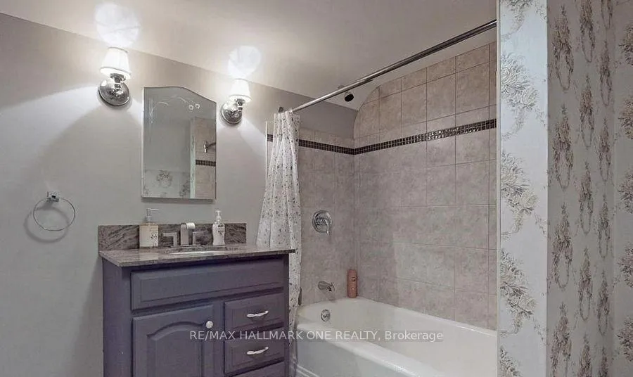 Photo 22 of 6077 Corwin Avenue, Niagara Falls, Dorchester — HOMEH