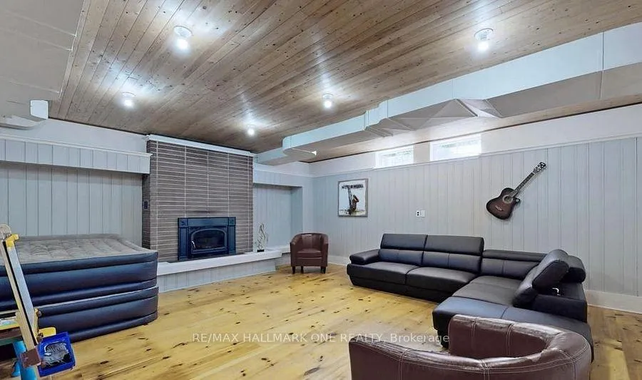 Photo 25 of 6077 Corwin Avenue, Niagara Falls, Dorchester — HOMEH