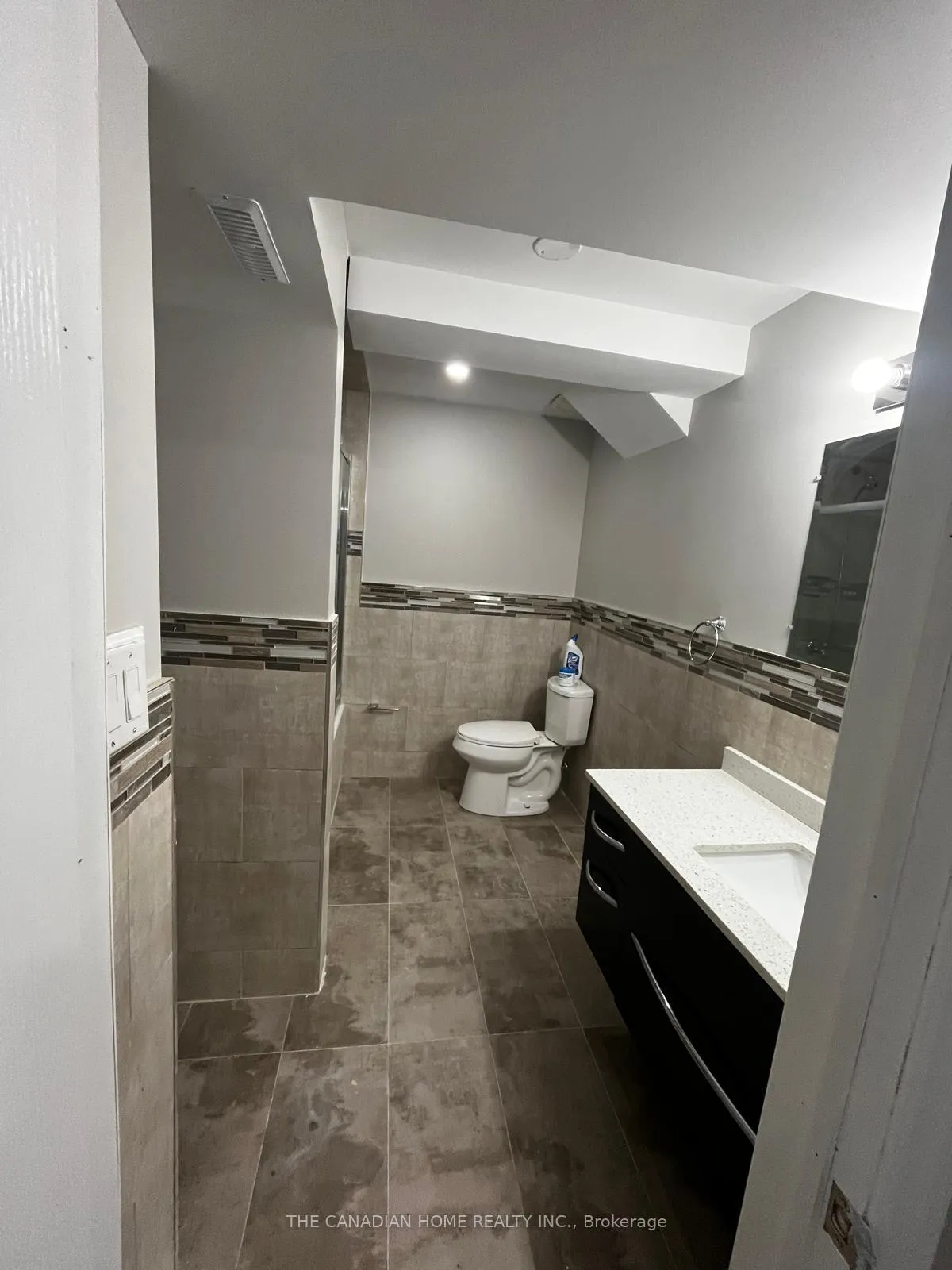 Photo 2 of 482 Pringle Avenue, Milton, Scott — HOMEH