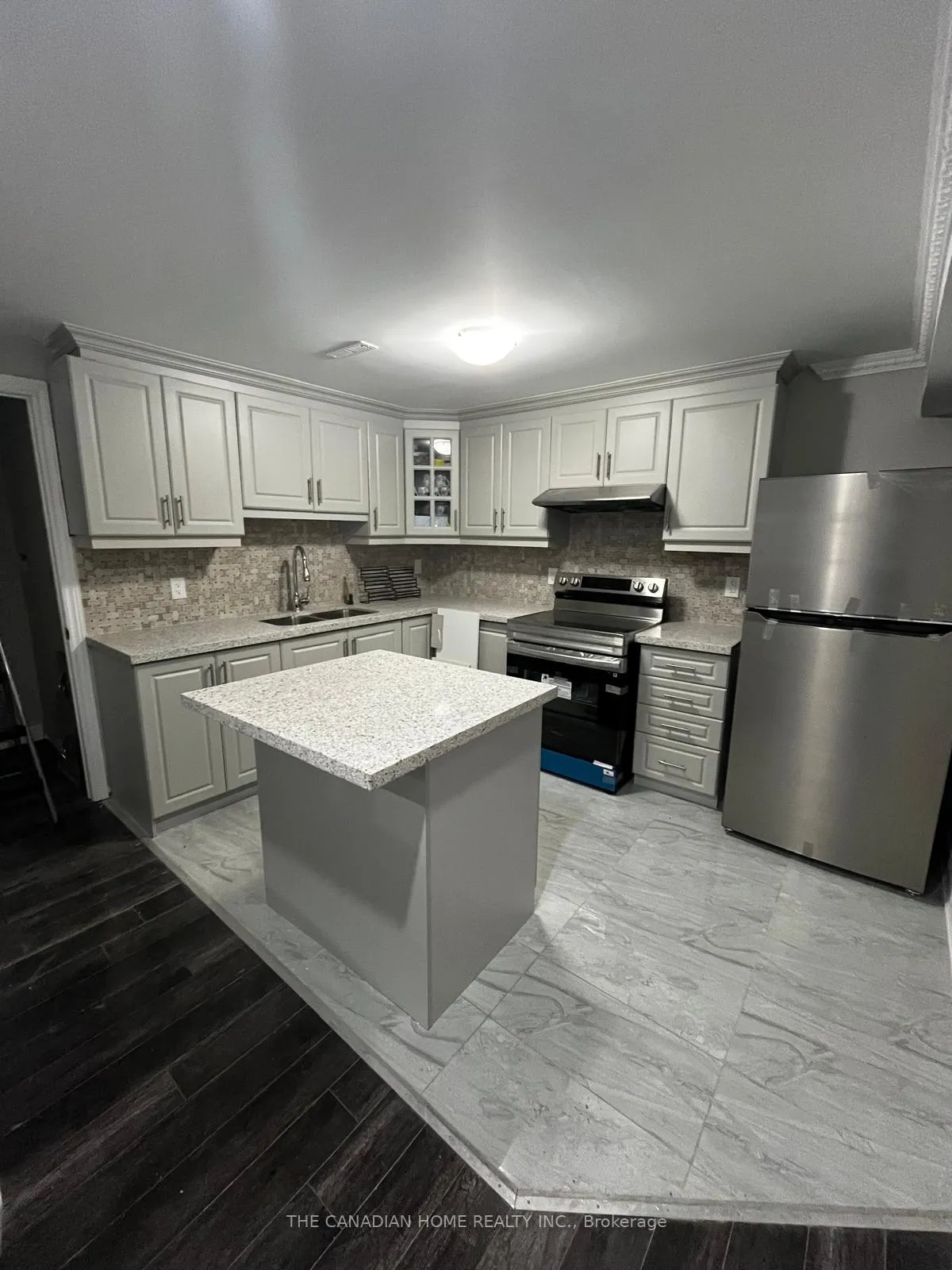 Photo 4 of 482 Pringle Avenue, Milton, Scott — HOMEH