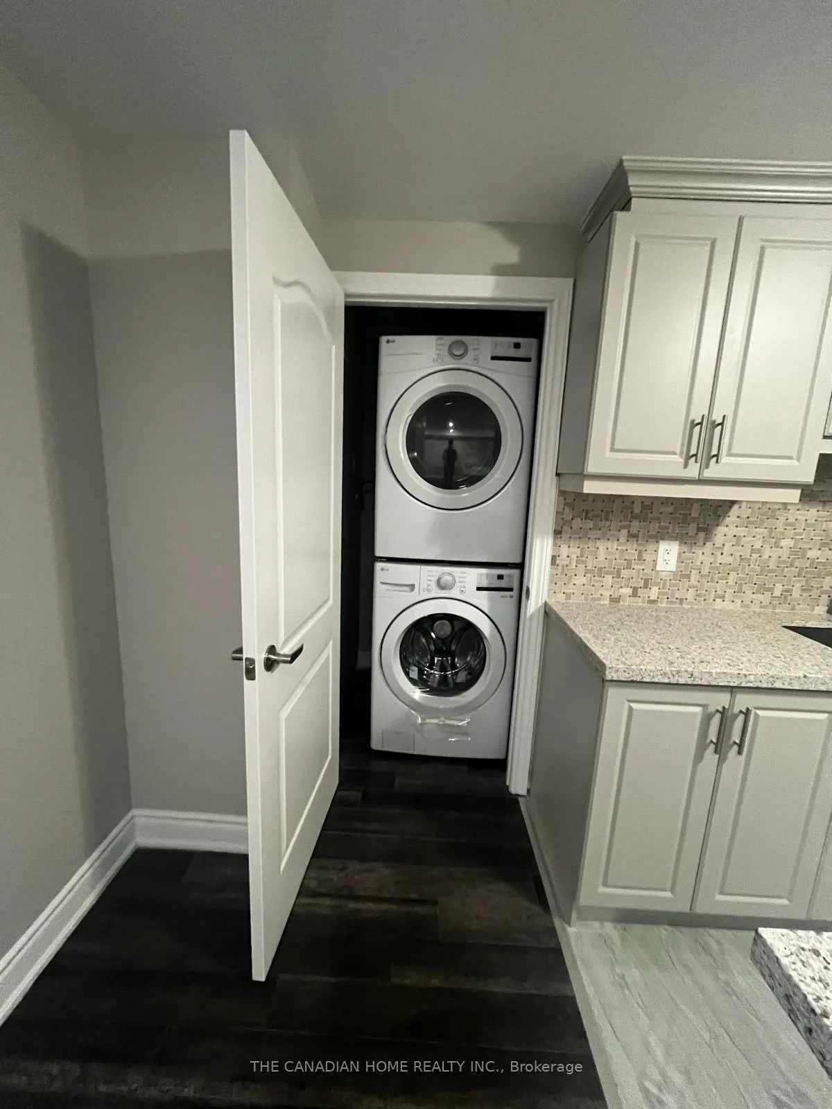 Photo 7 of 482 Pringle Avenue, Milton, Scott — HOMEH