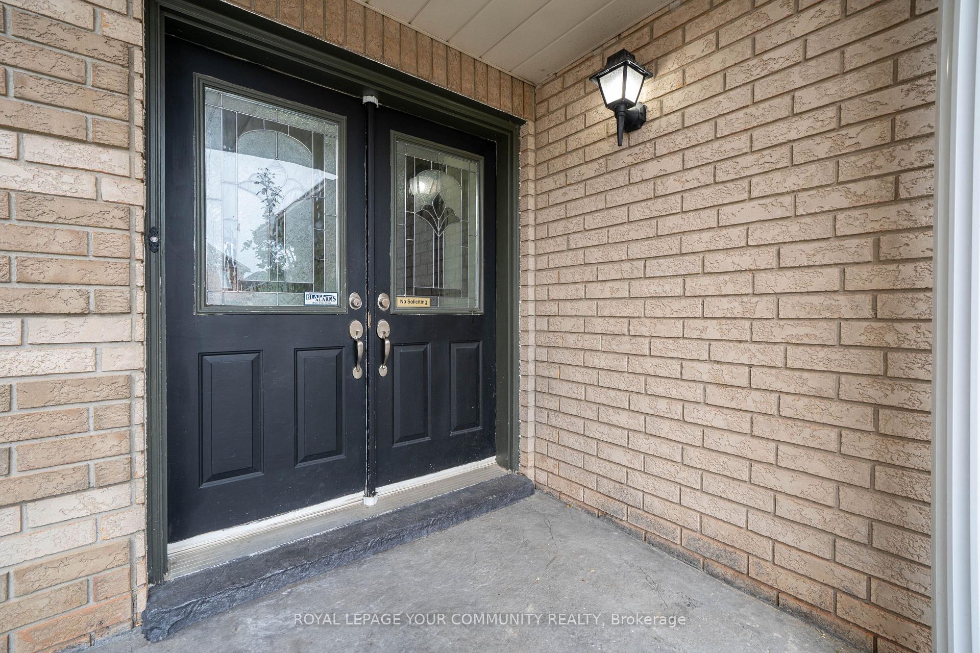 Photo 3 of 170 Tiller Trail, Brampton, Fletcher's Creek Village — HOMEH