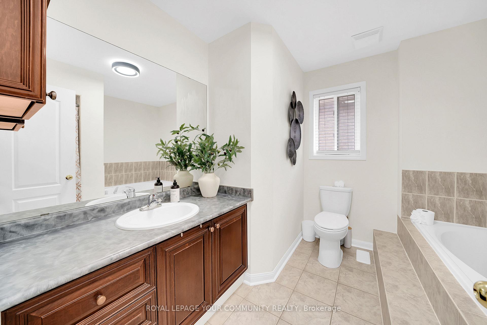 Photo 21 of 170 Tiller Trail, Brampton, Fletcher's Creek Village — HOMEH