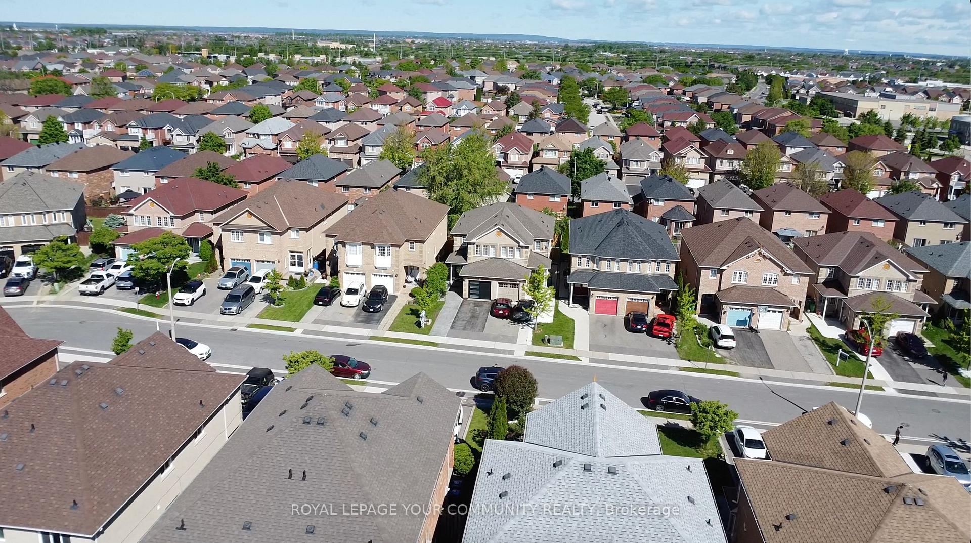 Photo 31 of 170 Tiller Trail, Brampton, Fletcher's Creek Village — HOMEH