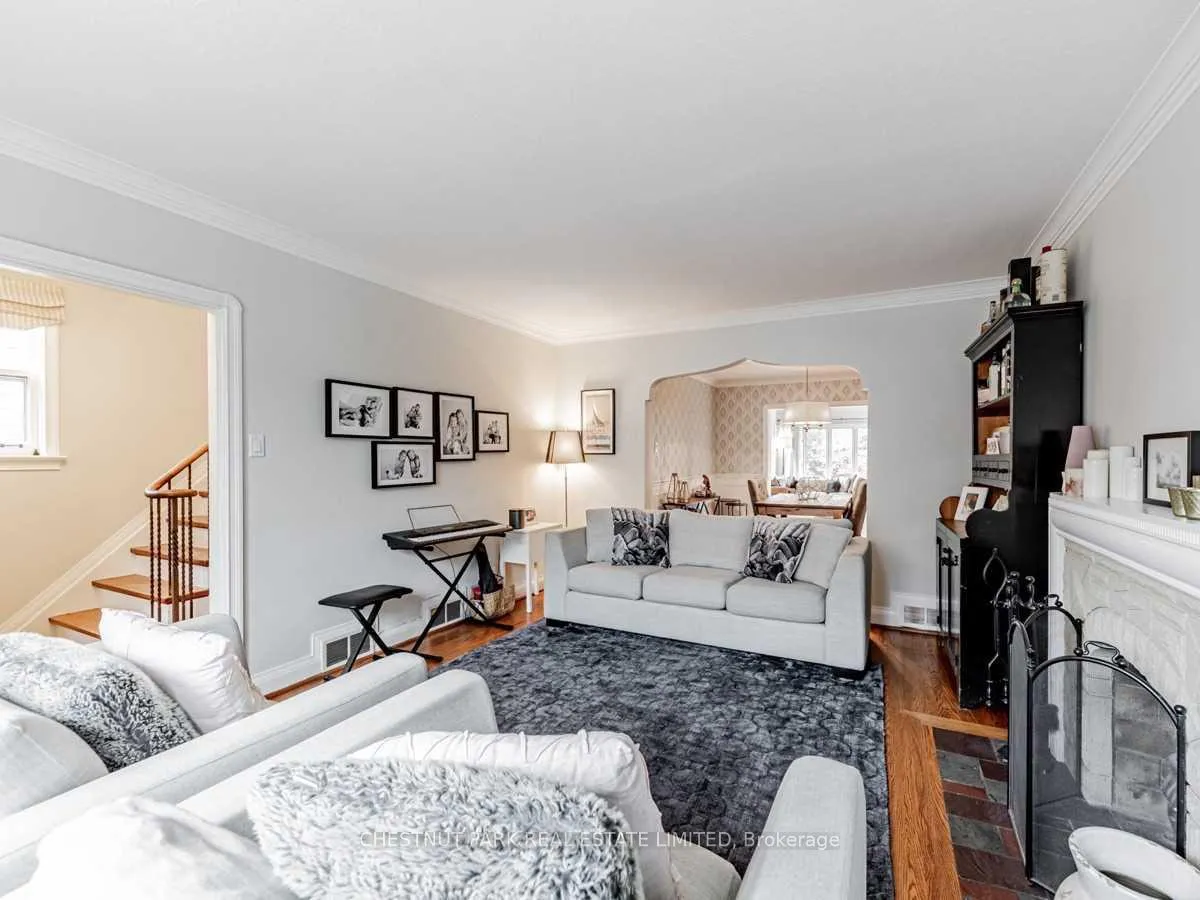 Photo 8 of 29 Glenvale Boulevard, Toronto, Leaside — HOMEH