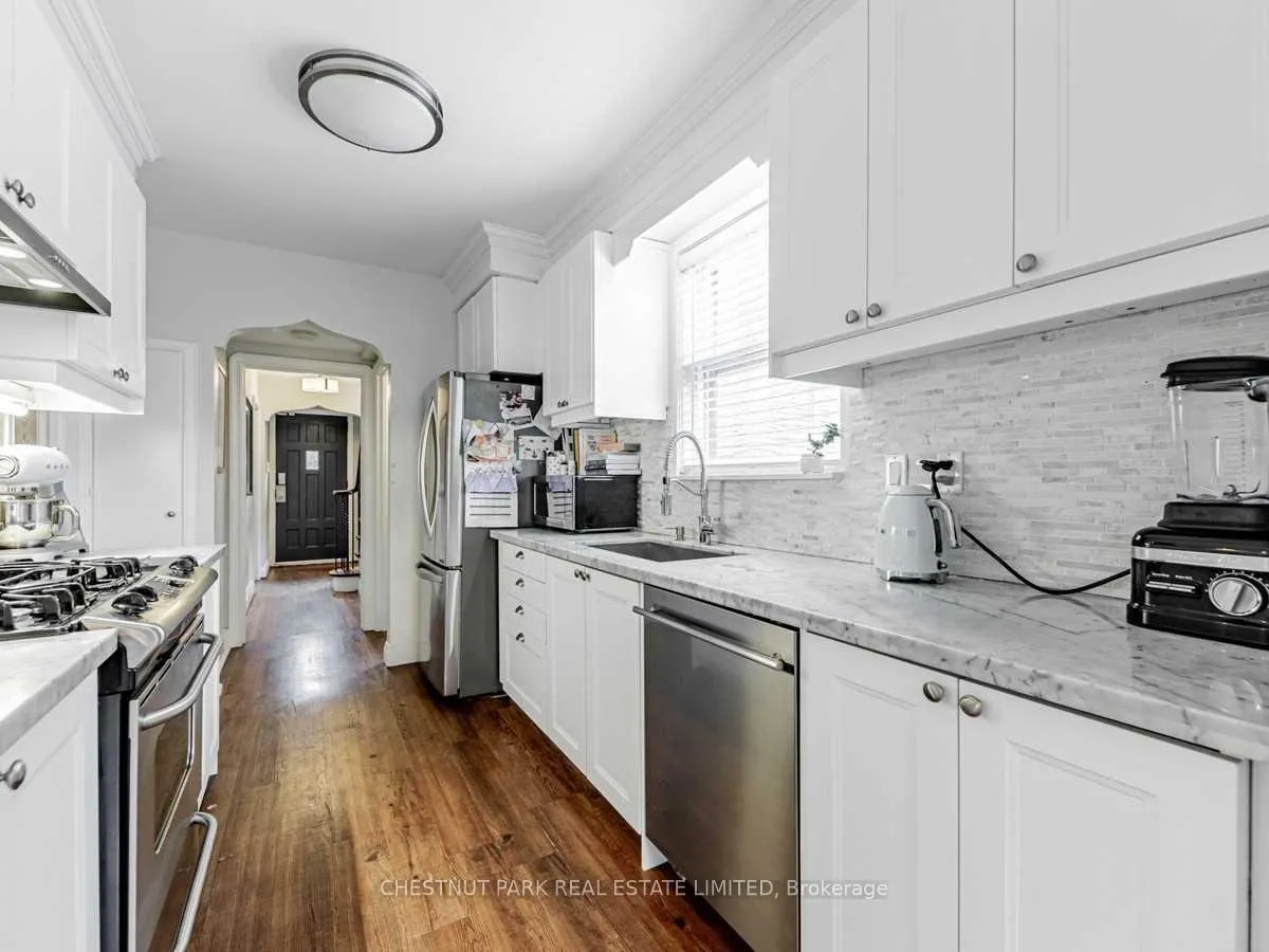Photo 11 of 29 Glenvale Boulevard, Toronto, Leaside — HOMEH