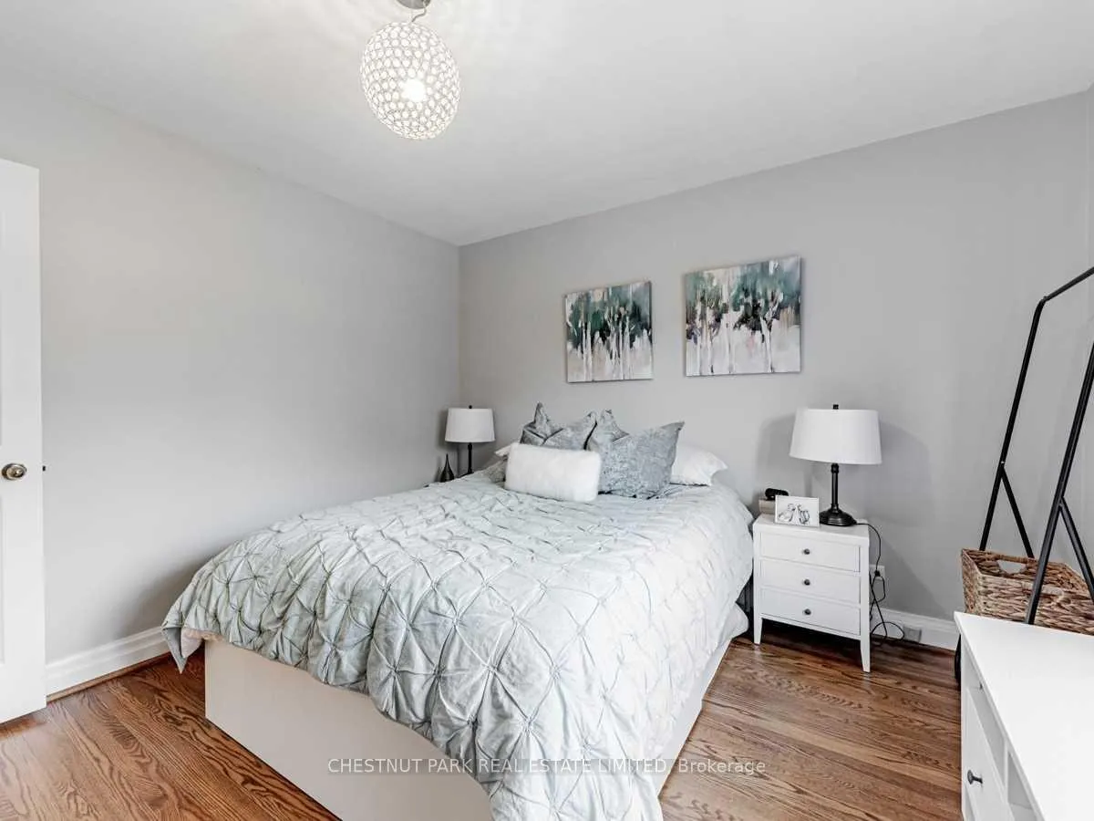 Photo 26 of 29 Glenvale Boulevard, Toronto, Leaside — HOMEH