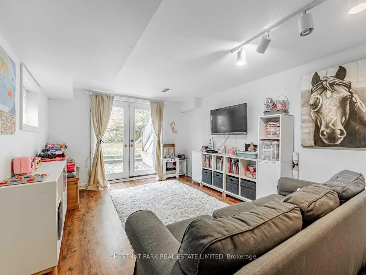 Photo 35 of 29 Glenvale Boulevard, Toronto, Leaside — HOMEH