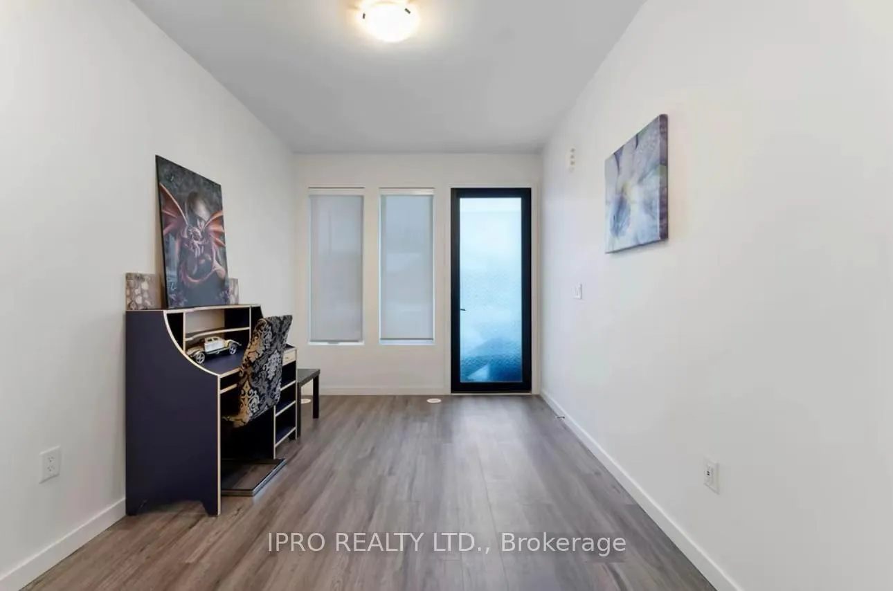 Photo 3 of 150 Athabaska Road, Barrie, Holly — HOMEH