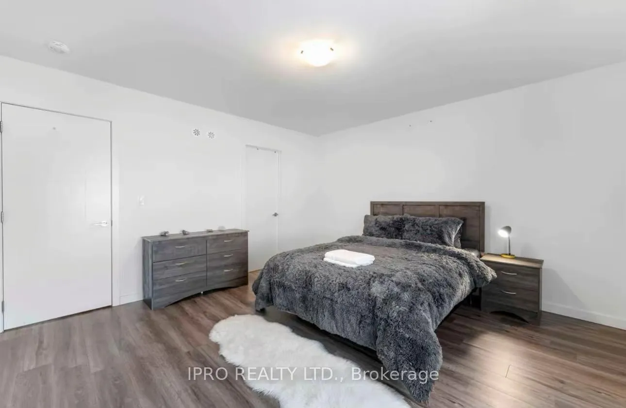 Photo 13 of 150 Athabaska Road, Barrie, Holly — HOMEH