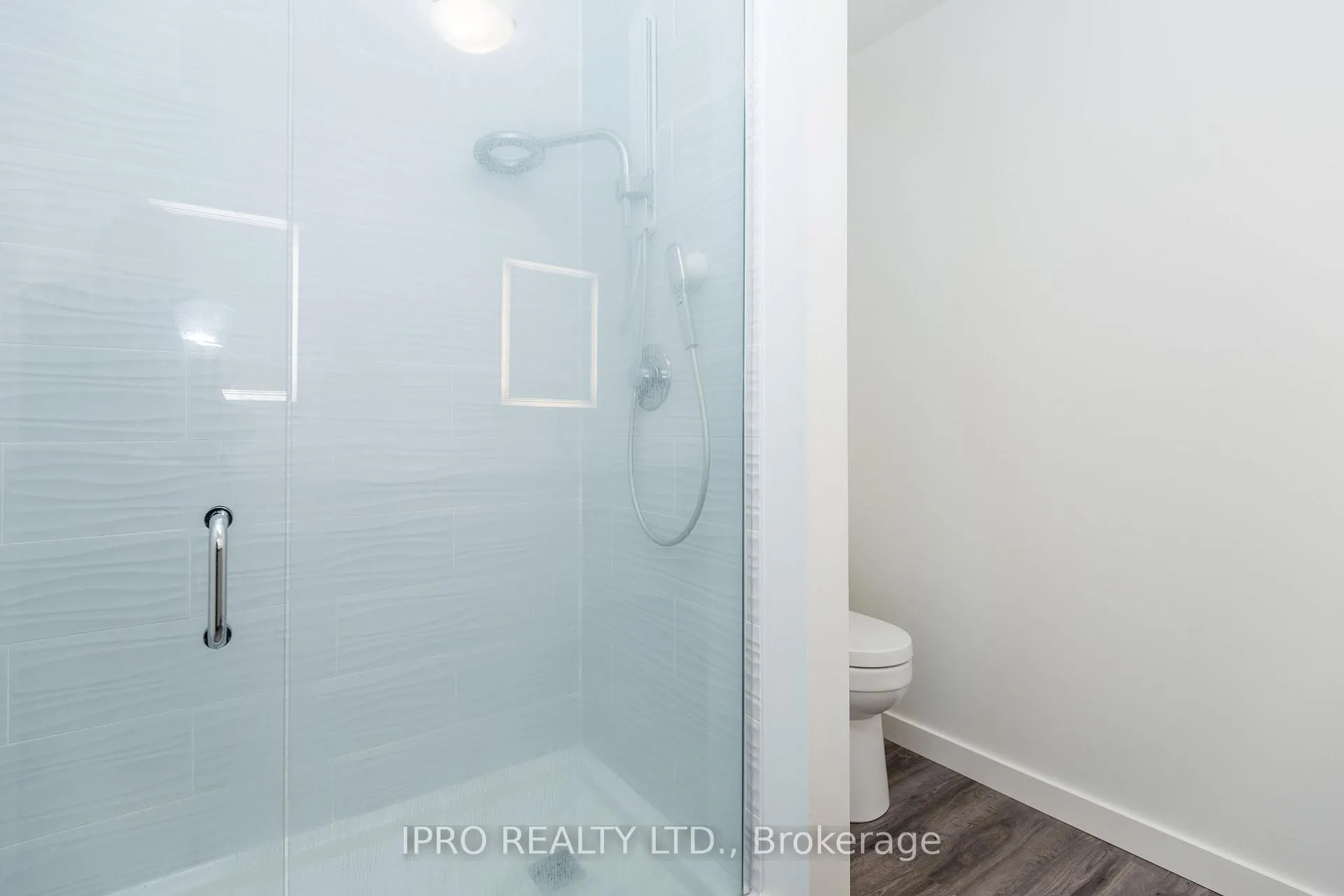 Photo 16 of 150 Athabaska Road, Barrie, Holly — HOMEH