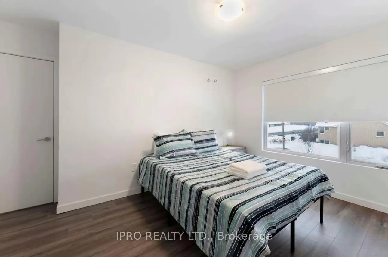 Photo 23 of 150 Athabaska Road, Barrie, Holly — HOMEH