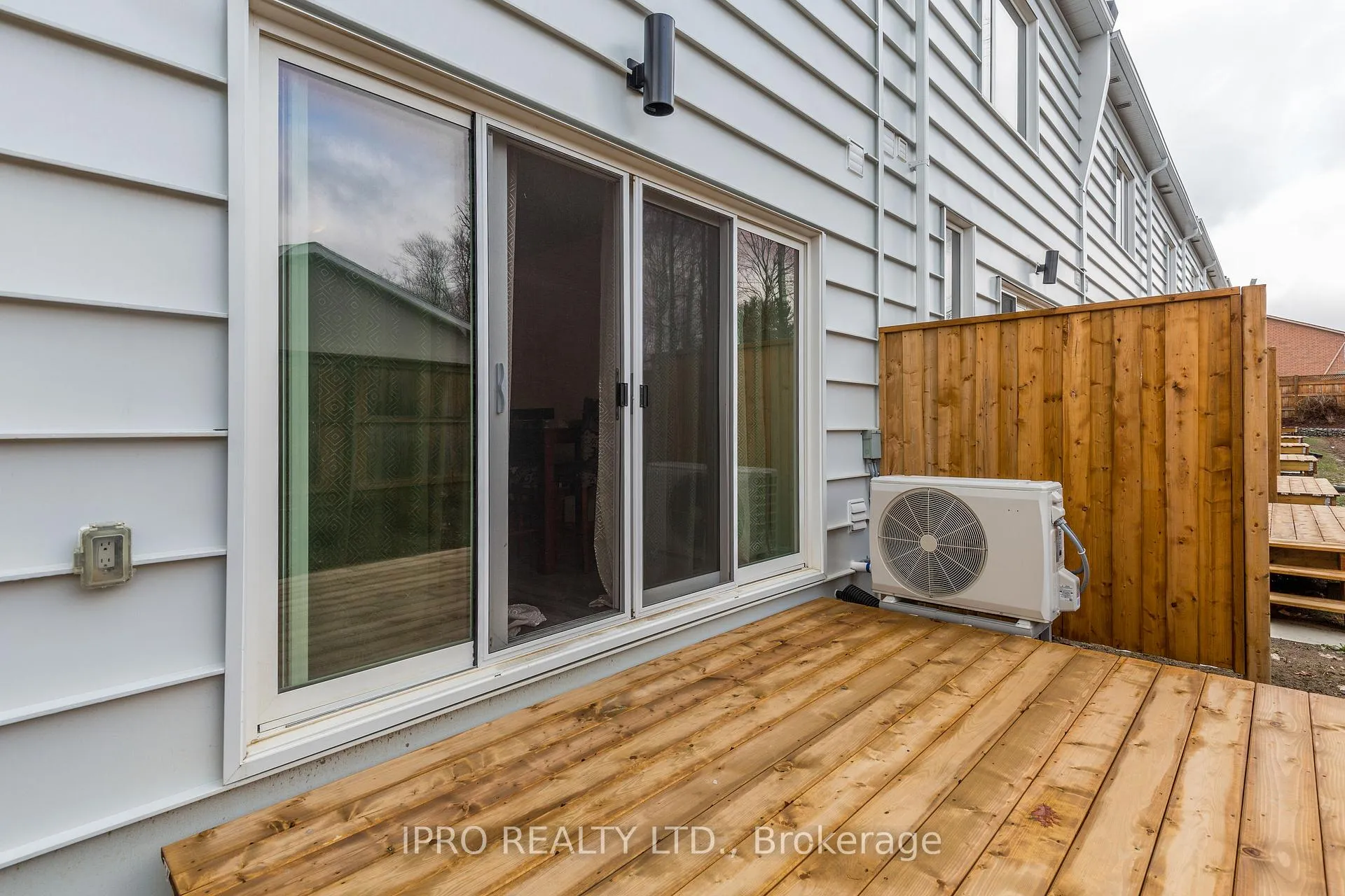 Photo 31 of 150 Athabaska Road, Barrie, Holly — HOMEH