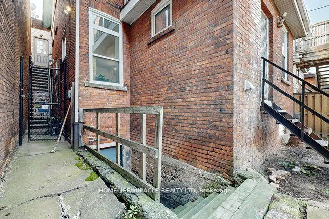 Photo 39 of 807-809 King Street E, Hamilton, Gibson — HOMEH