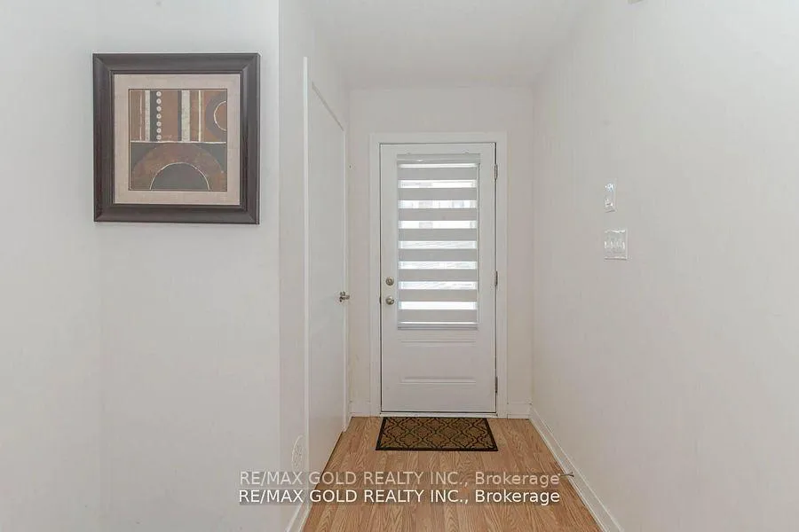 Photo 4 of 1318 Bradenton Path, Oshawa, Eastdale — HOMEH