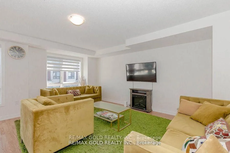 Photo 13 of 1318 Bradenton Path, Oshawa, Eastdale — HOMEH