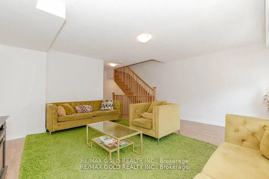 Photo 14 of 1318 Bradenton Path, Oshawa, Eastdale — HOMEH