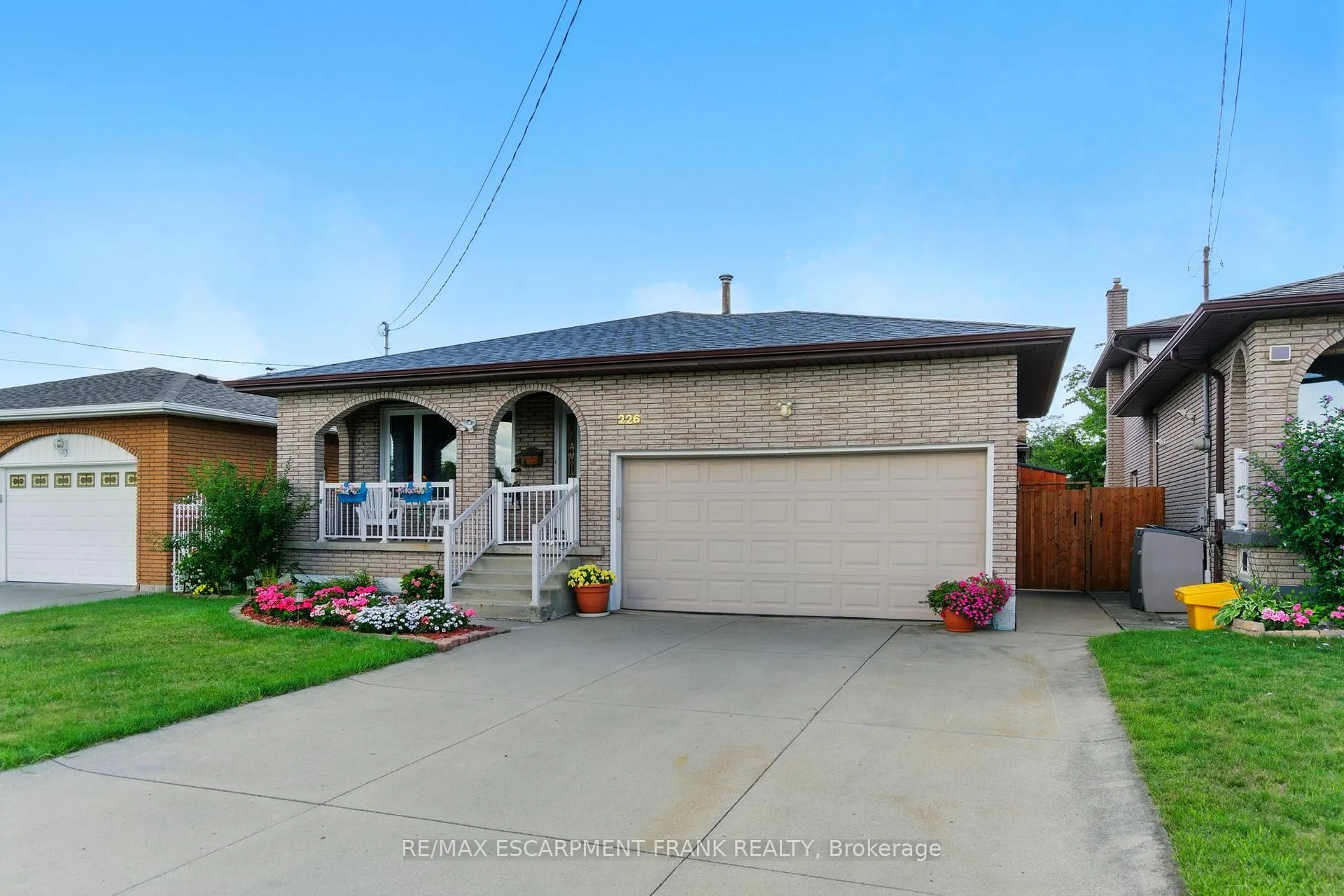 Photo 3 of 226 Carson Drive, Hamilton, Lisgar — HOMEH