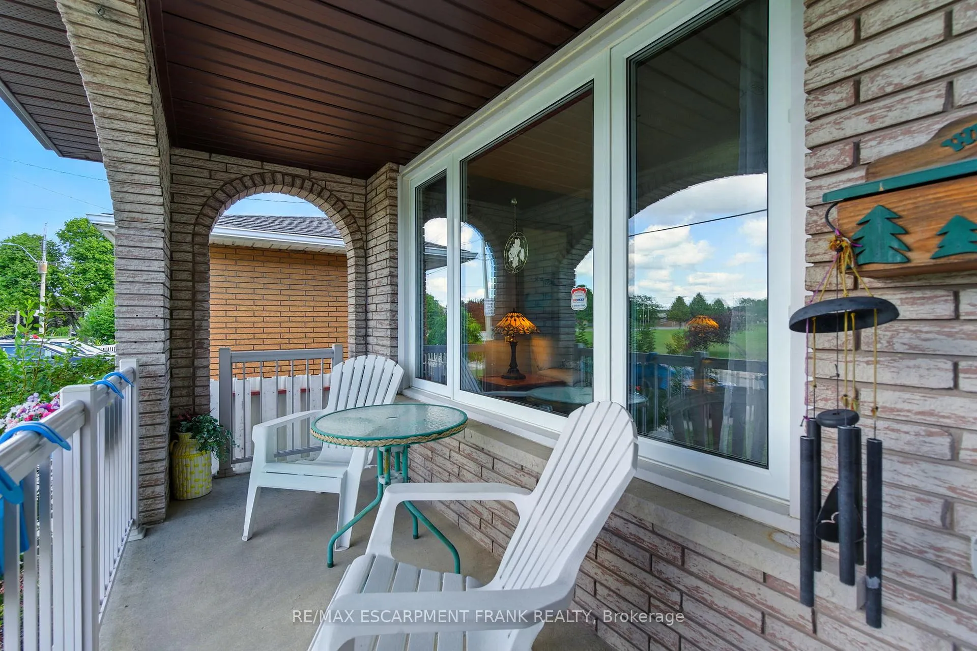 Photo 5 of 226 Carson Drive, Hamilton, Lisgar — HOMEH