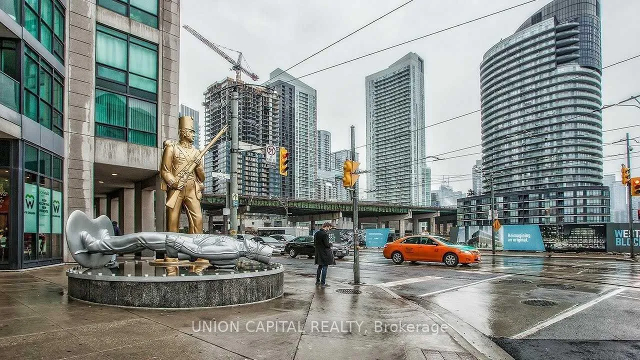 Photo 11 of Unit 2611, 600 Fleet Street, Toronto, Niagara — HOMEH