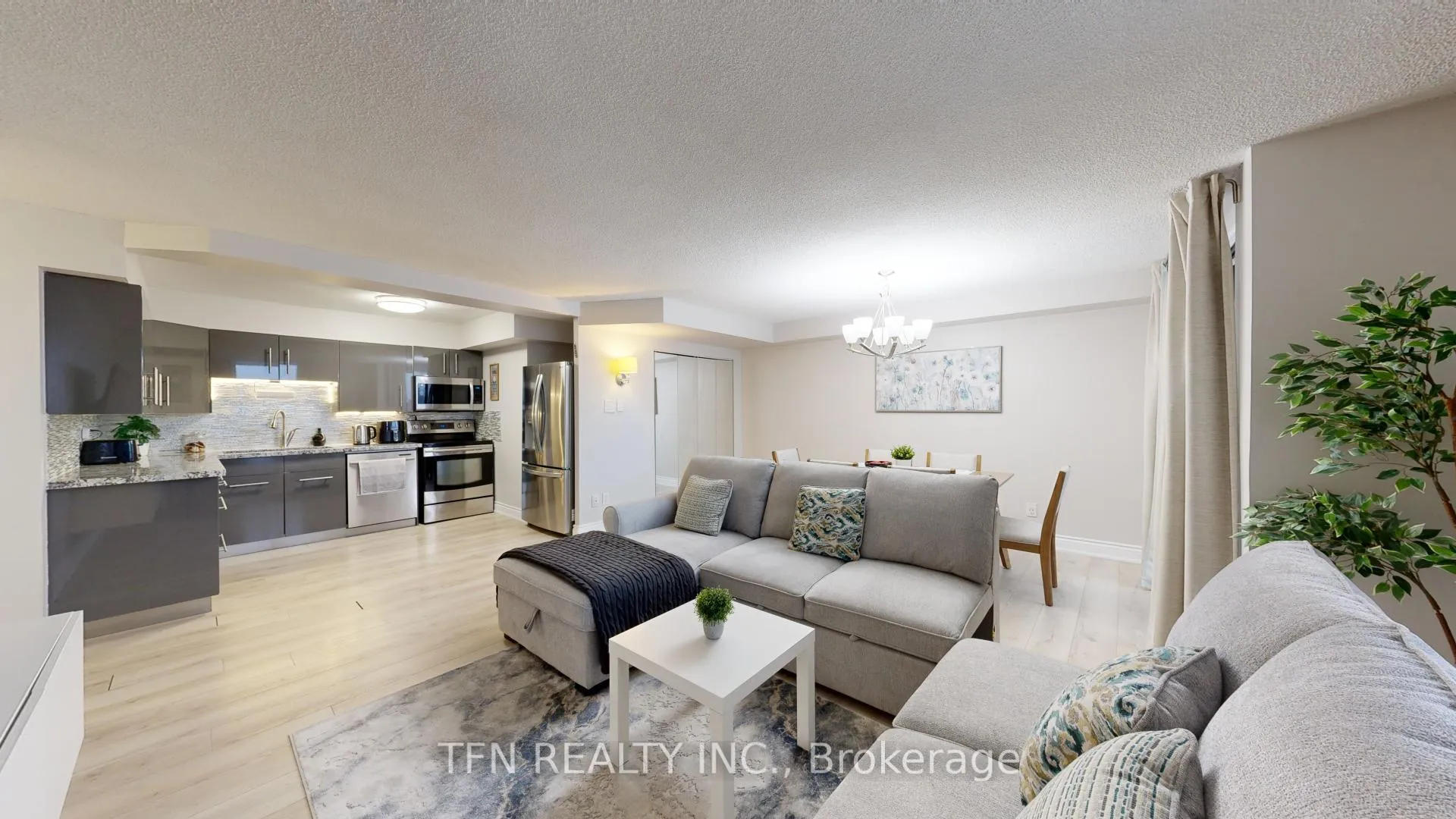 Photo 2 of Unit 1105, 60 Inverlochy Boulevard, Markham, Royal Orchard — HOMEH