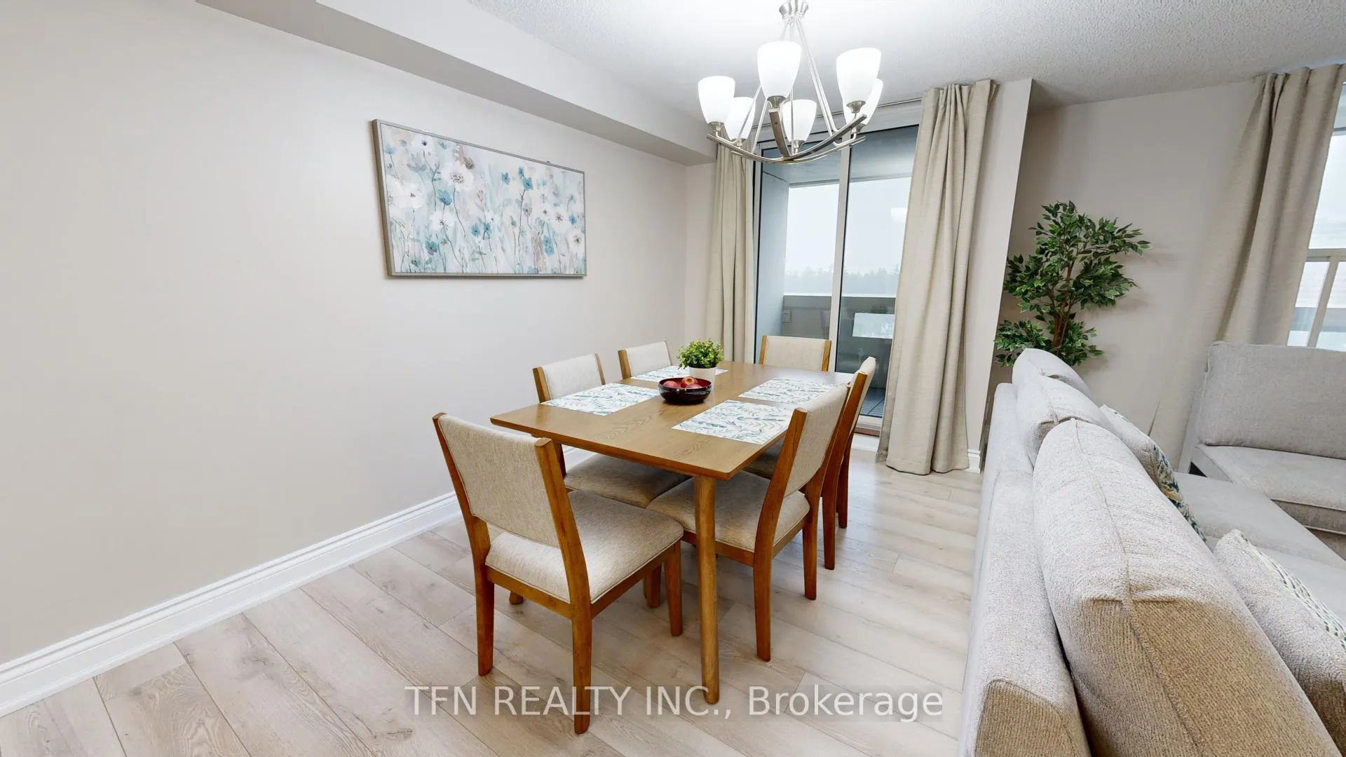 Photo 11 of Unit 1105, 60 Inverlochy Boulevard, Markham, Royal Orchard — HOMEH