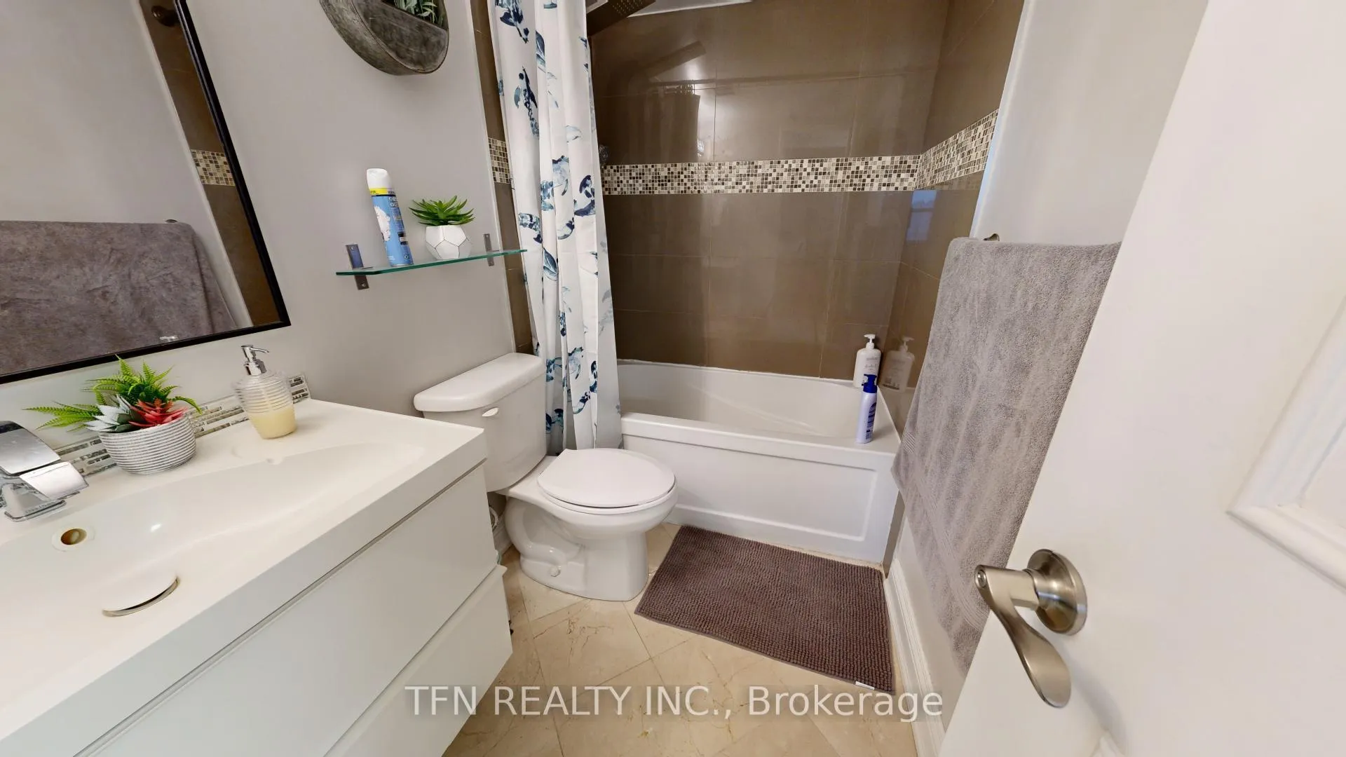 Photo 22 of Unit 1105, 60 Inverlochy Boulevard, Markham, Royal Orchard — HOMEH