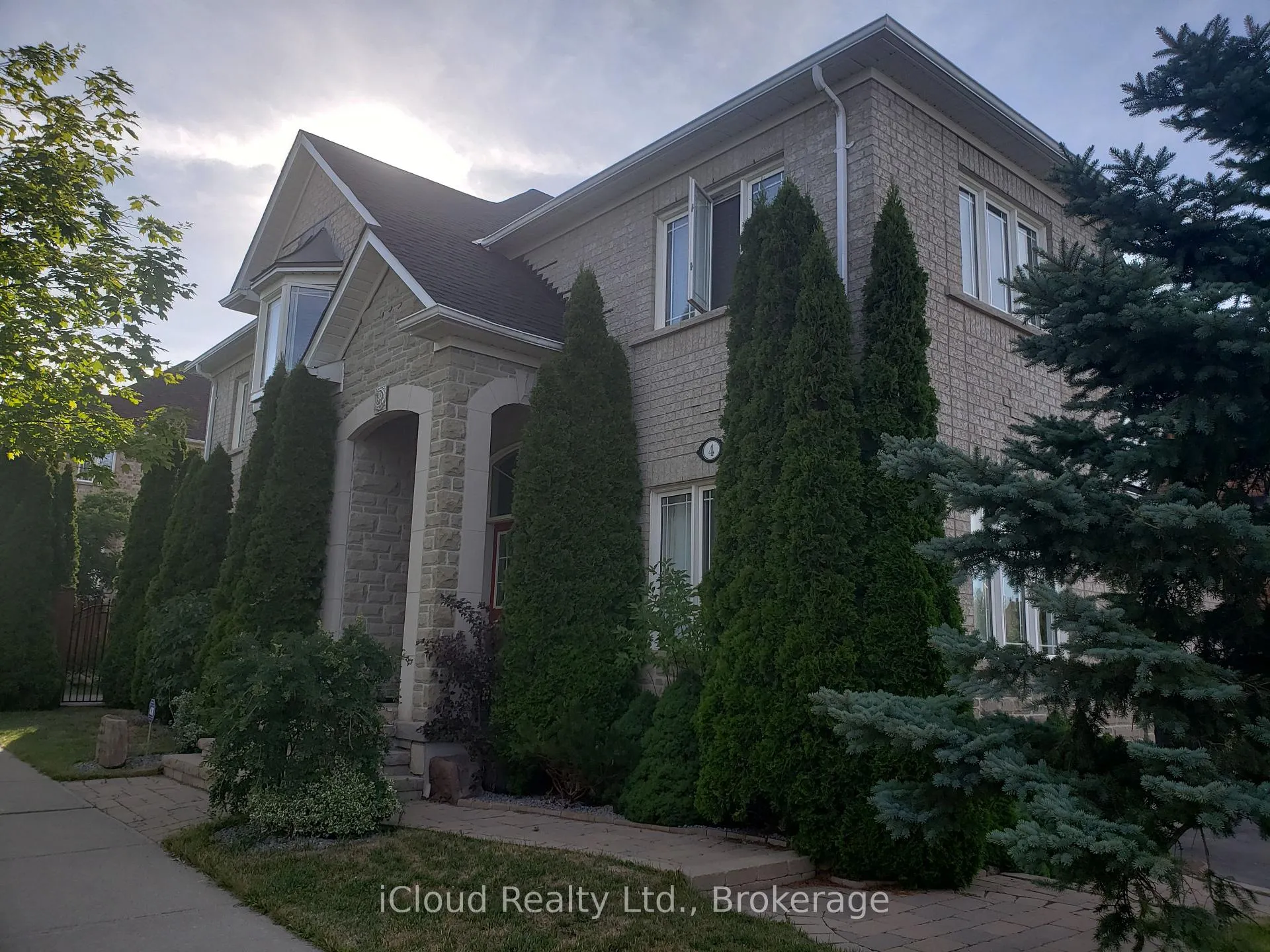 Photo 1 of 4 Cantwell Crescent, Ajax, Northeast Ajax — HOMEH