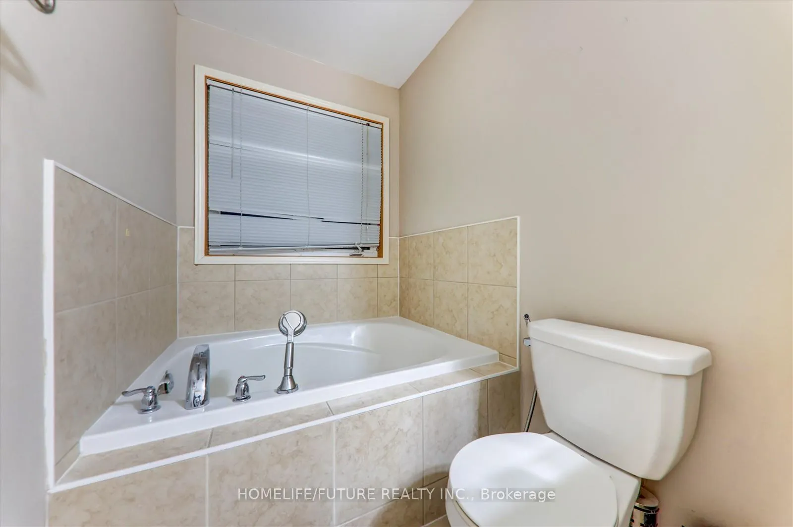 Photo 31 of Unit Main & 2nd, 70 Tozer Crescent, Ajax, Northwest Ajax — HOMEH