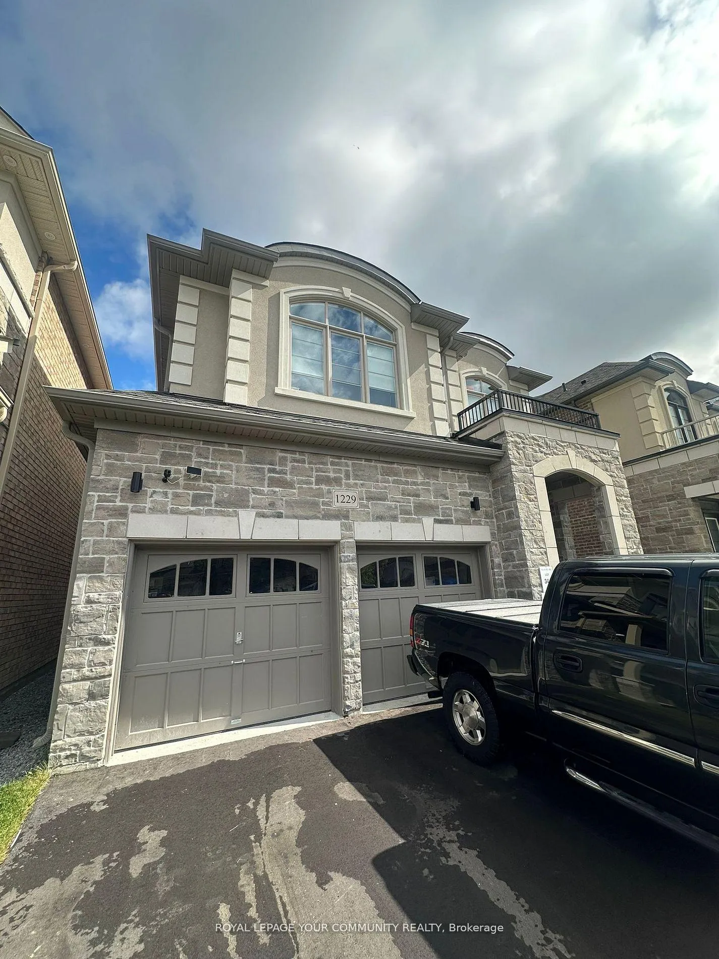 Front of Unit Bsmnt, 1229 Shankel Road