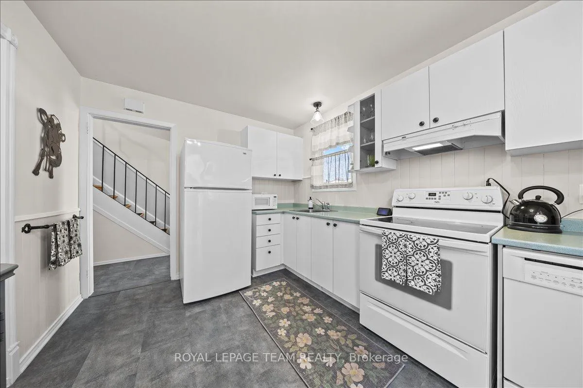 Photo 5 of Unit 221, 3310 Southgate Road, Ottawa, South Keys — HOMEH