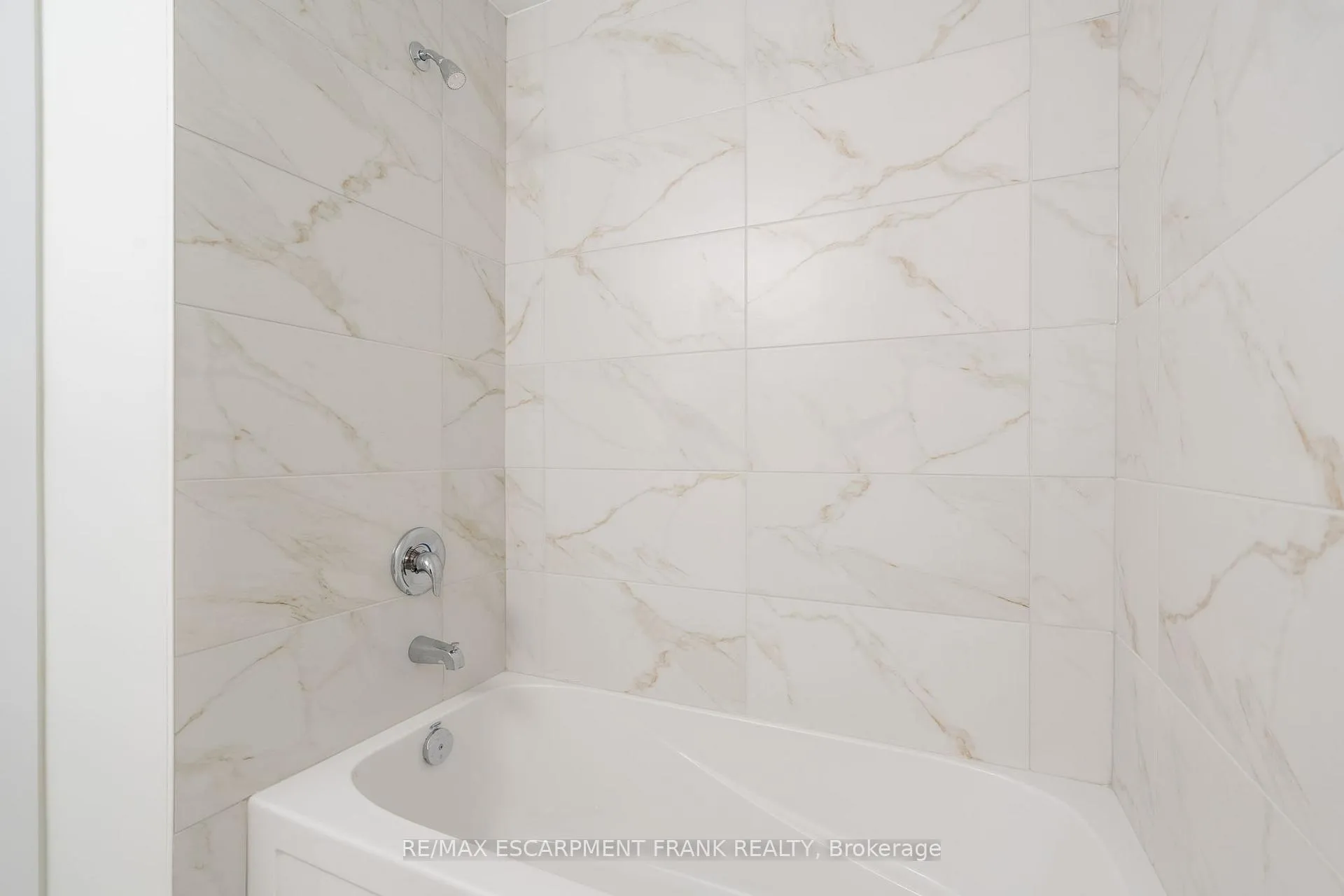 Photo 27 of 237 Lormont Boulevard, Hamilton, Stoney Creek Mountain — HOMEH