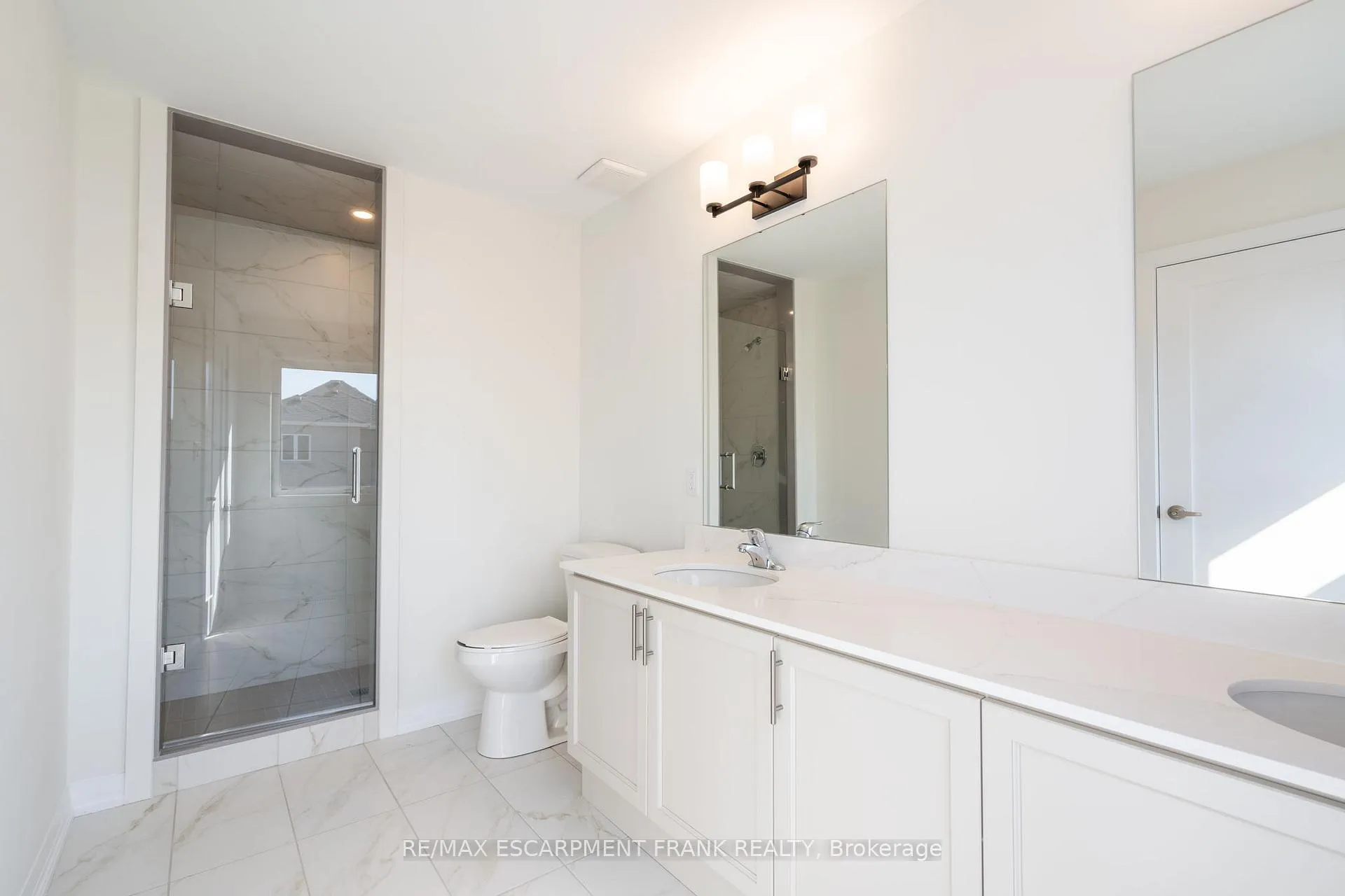Photo 34 of 237 Lormont Boulevard, Hamilton, Stoney Creek Mountain — HOMEH