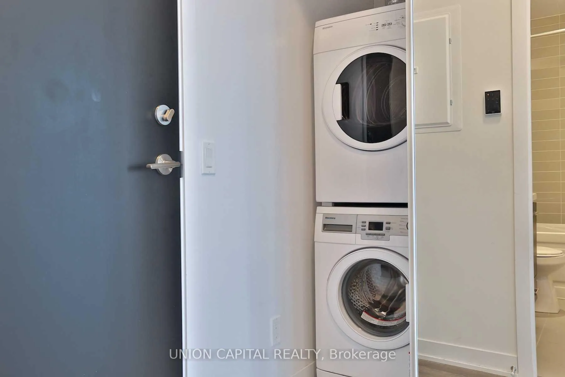 Photo 5 of Unit 1909, 87 Peter Street, Toronto, Waterfront Communities — HOMEH
