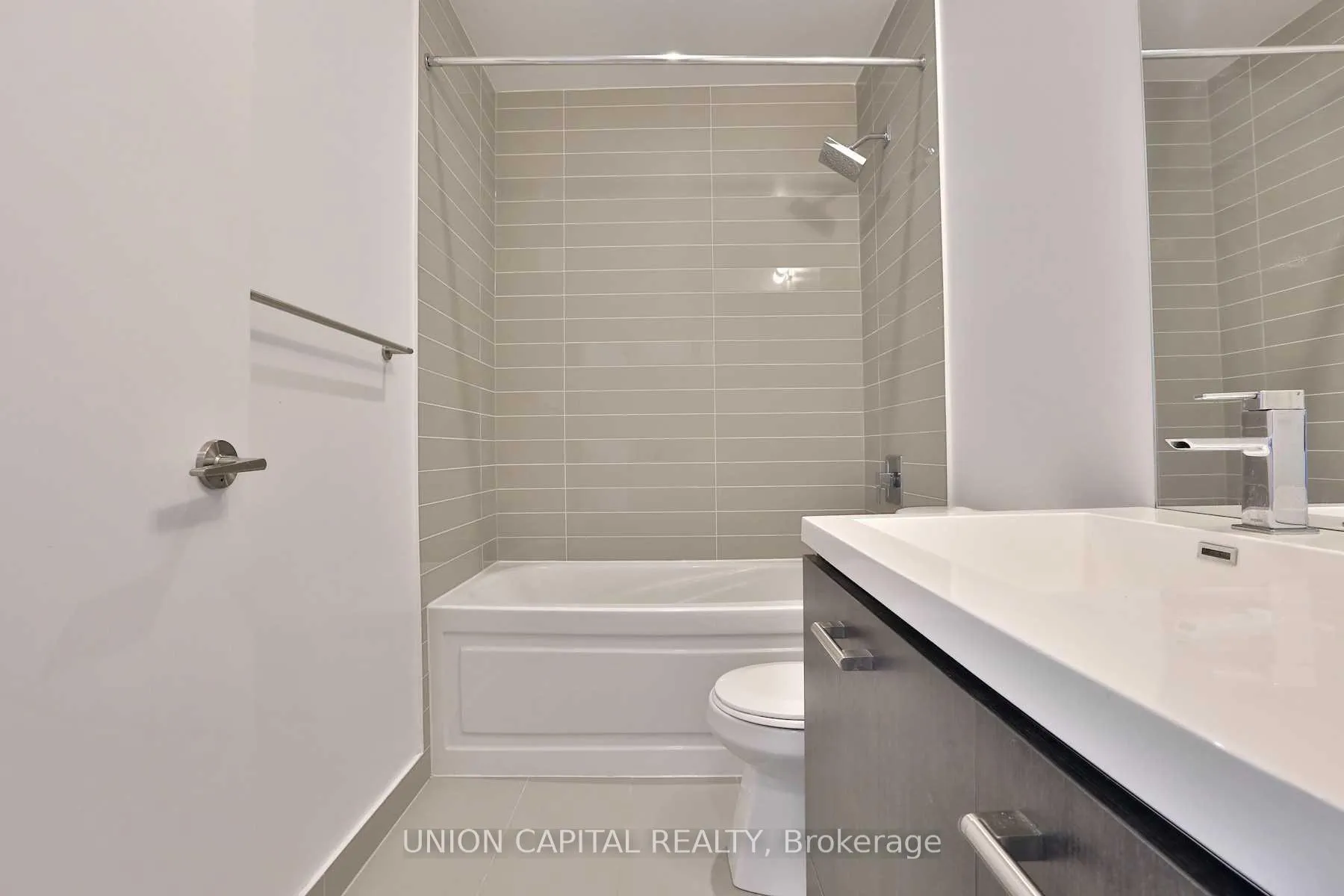 Photo 6 of Unit 1909, 87 Peter Street, Toronto, Waterfront Communities — HOMEH