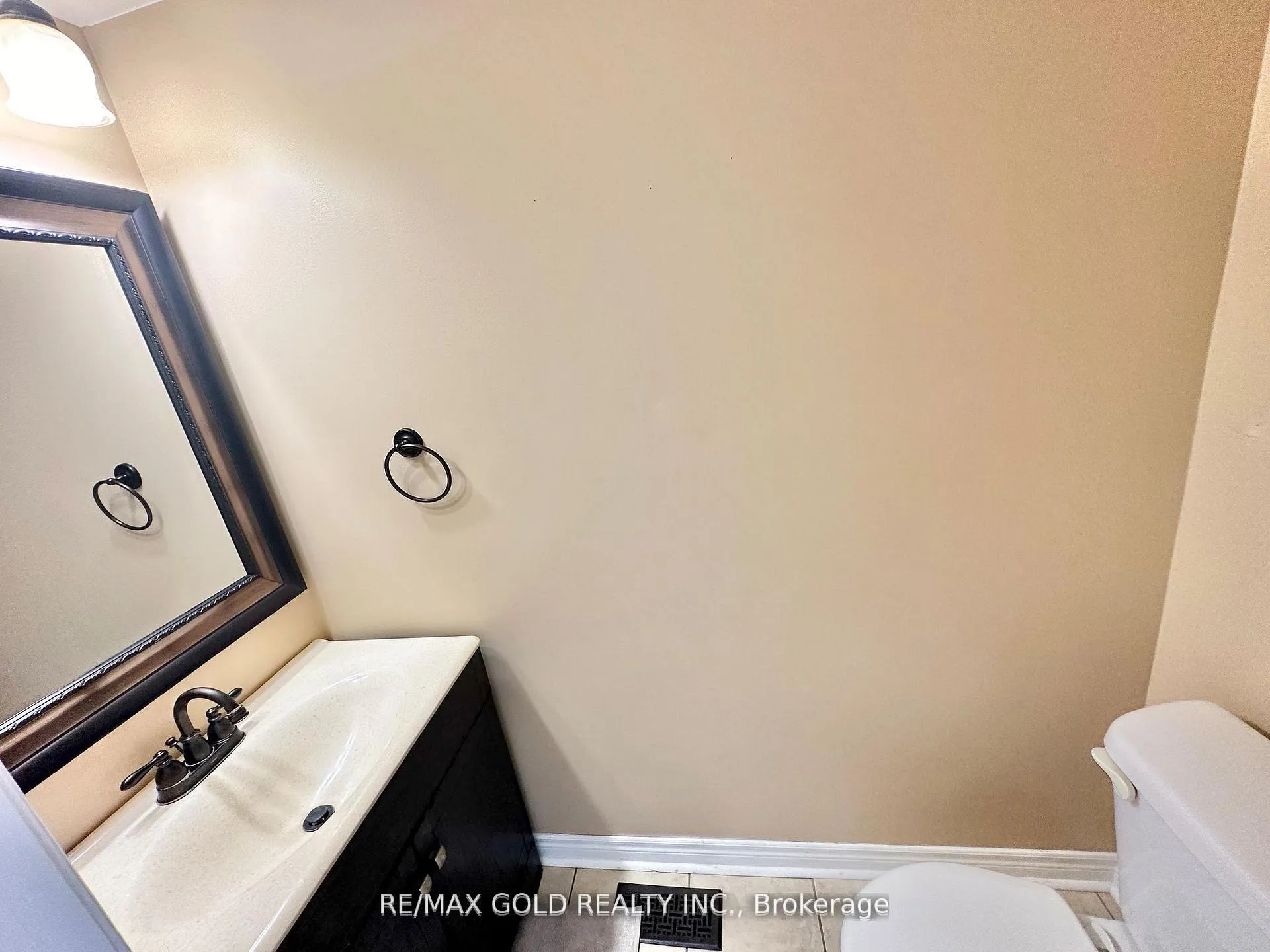 Photo 17 of 1413 Costigan Road, Milton, Clarke — HOMEH