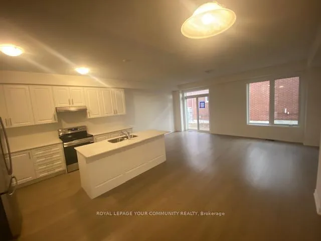 Photo 6 of 92 Phoenix Boulevard, Barrie, Painswick South — HOMEH