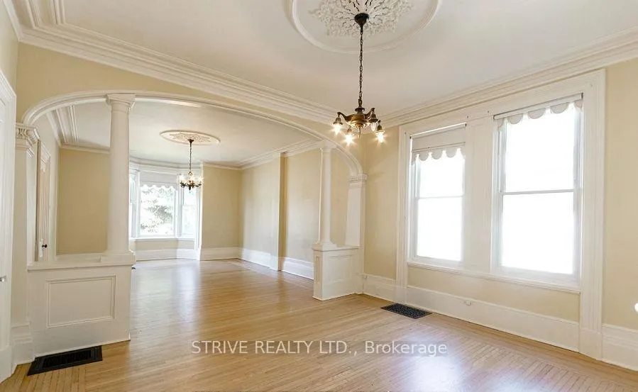 Photo 6 of 23 Elgin Street, Clarington, Bowmanville — HOMEH