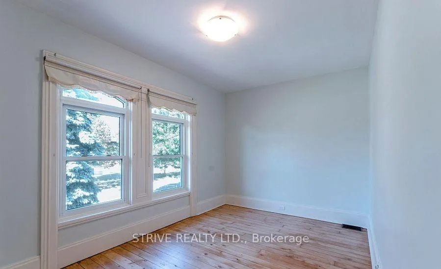 Photo 12 of 23 Elgin Street, Clarington, Bowmanville — HOMEH