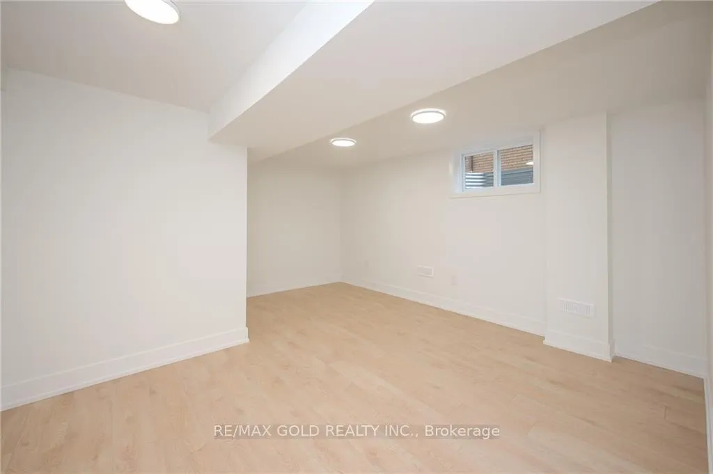 Photo 7 of Unit Bsmt, 54 Moxley Drive, Hamilton, Lisgar — HOMEH