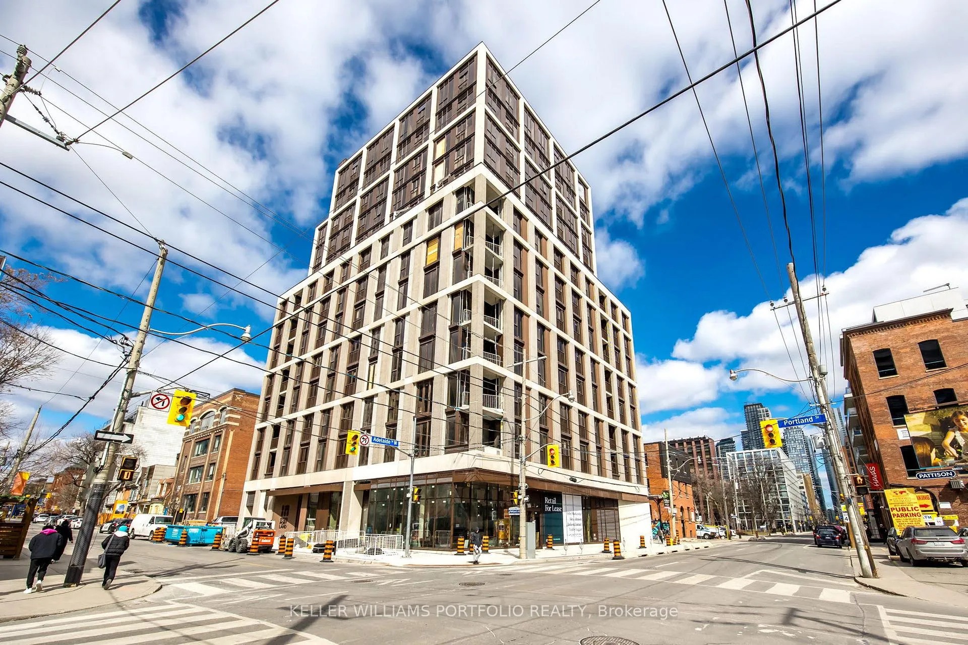 Front of Unit 301, 123 Portland Street