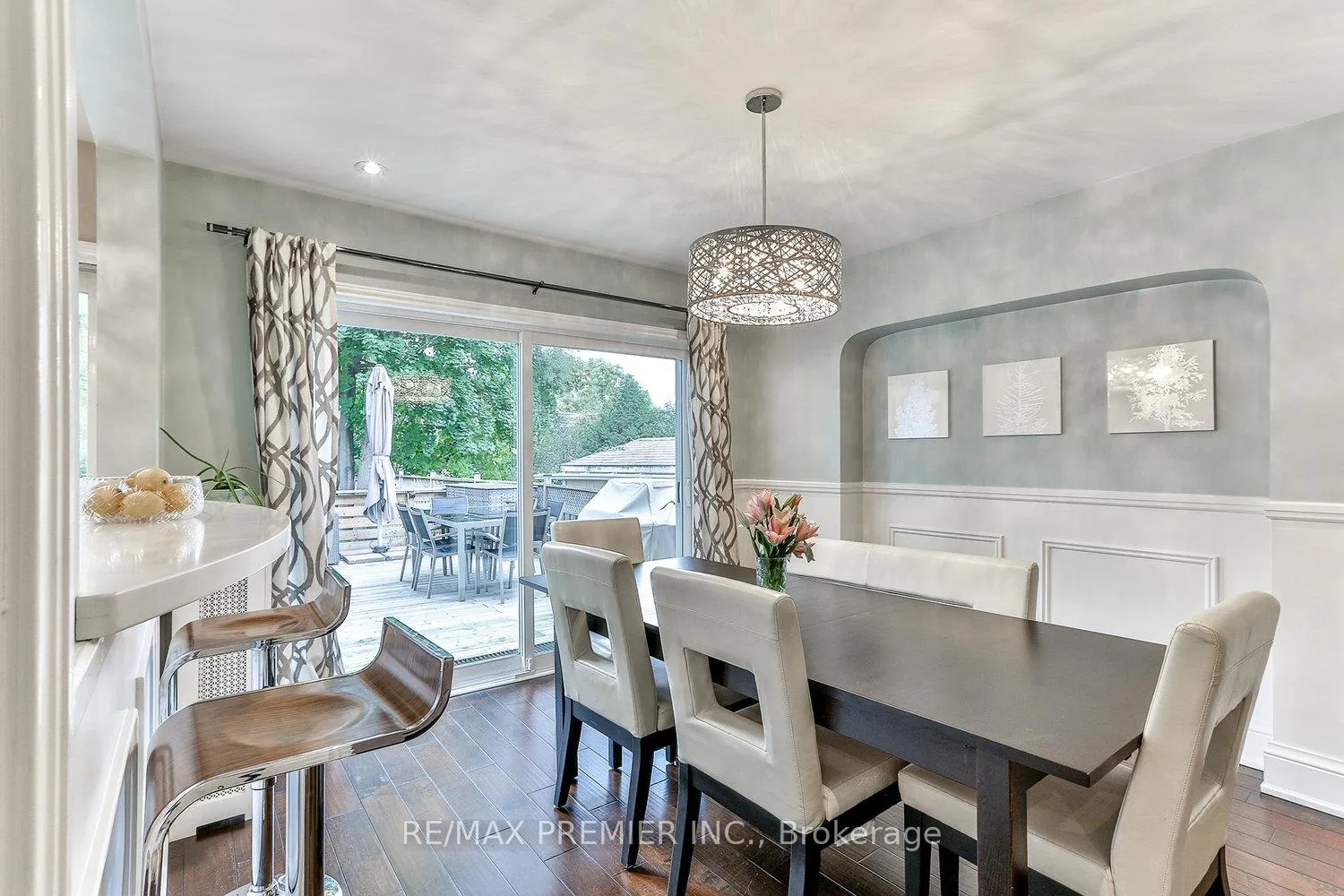 Photo 7 of 684 Eglinton Avenue E, Toronto, Leaside — HOMEH