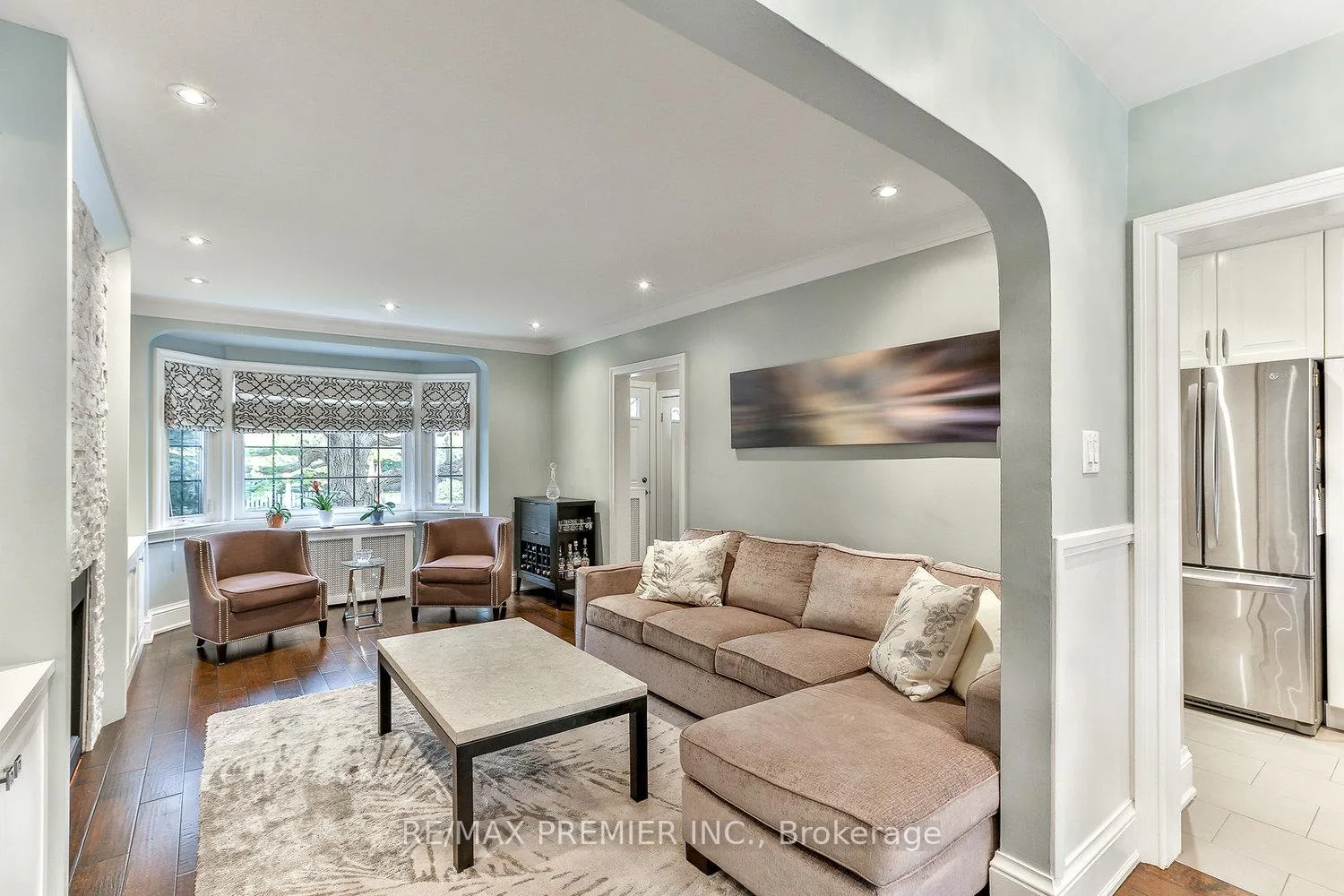 Photo 14 of 684 Eglinton Avenue E, Toronto, Leaside — HOMEH