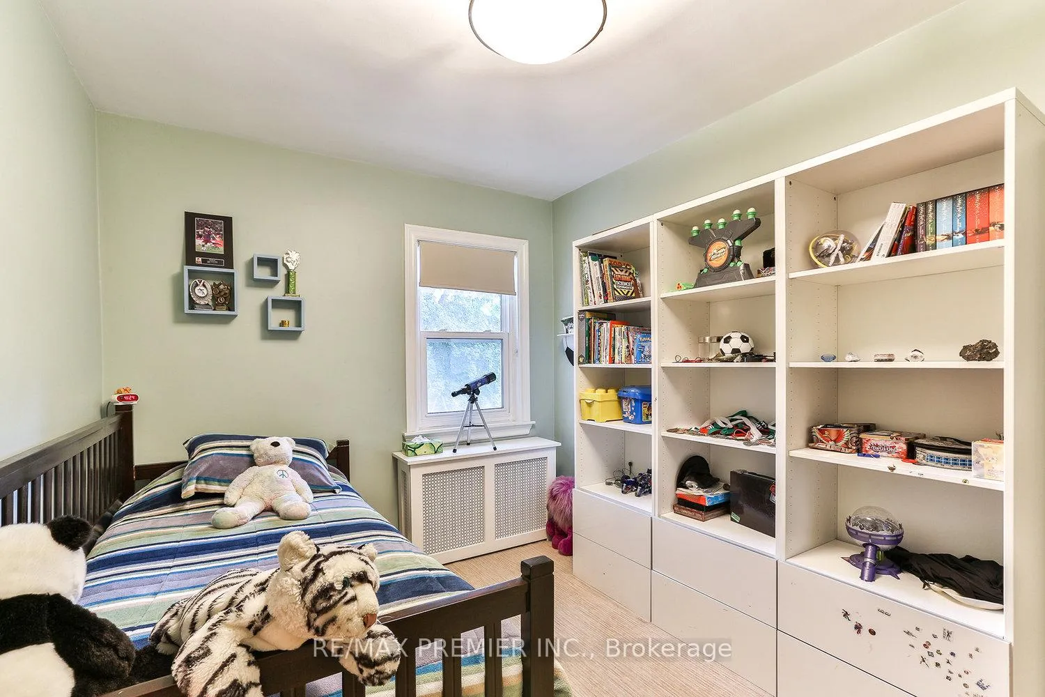 Photo 17 of 684 Eglinton Avenue E, Toronto, Leaside — HOMEH