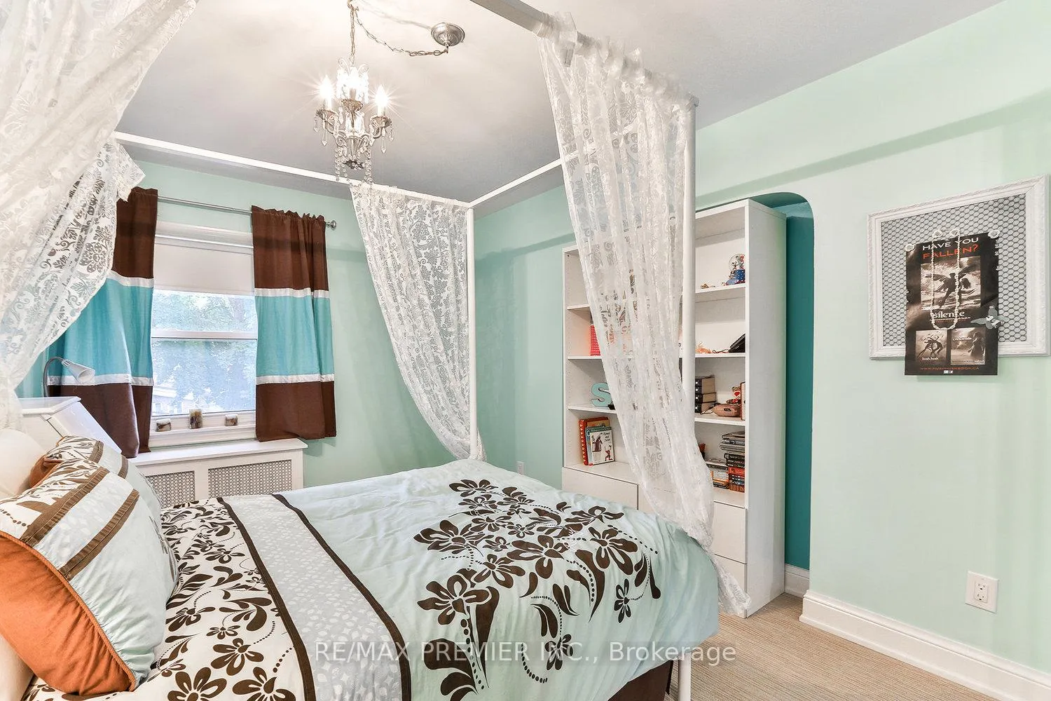 Photo 19 of 684 Eglinton Avenue E, Toronto, Leaside — HOMEH