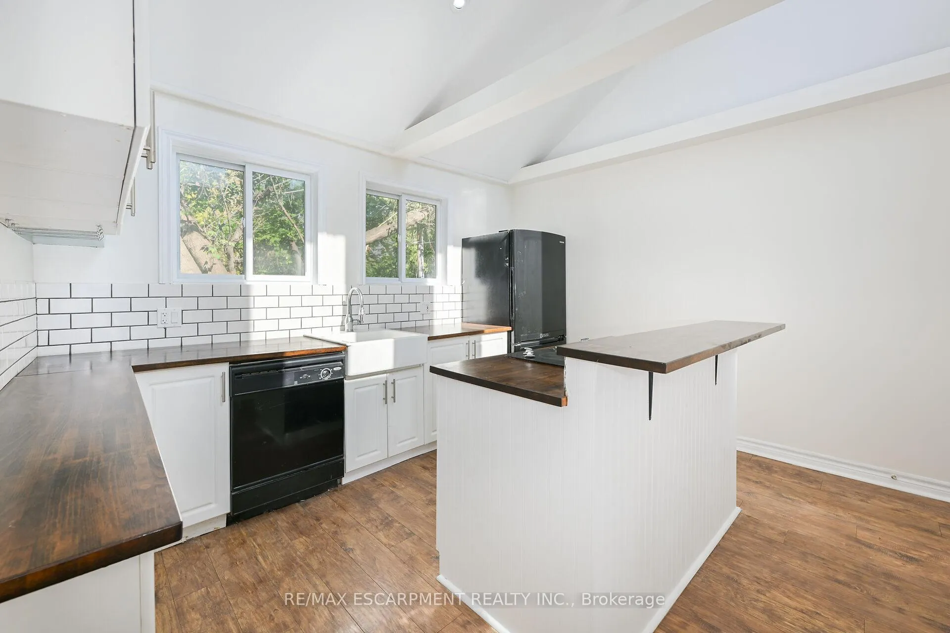 Photo 5 of 278 Hunter Street W, Hamilton, Kirkendall — HOMEH