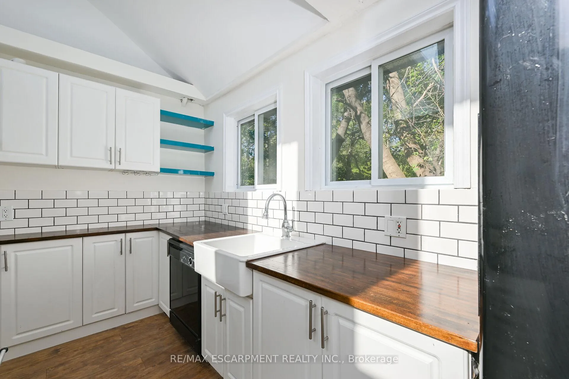 Photo 9 of 278 Hunter Street W, Hamilton, Kirkendall — HOMEH