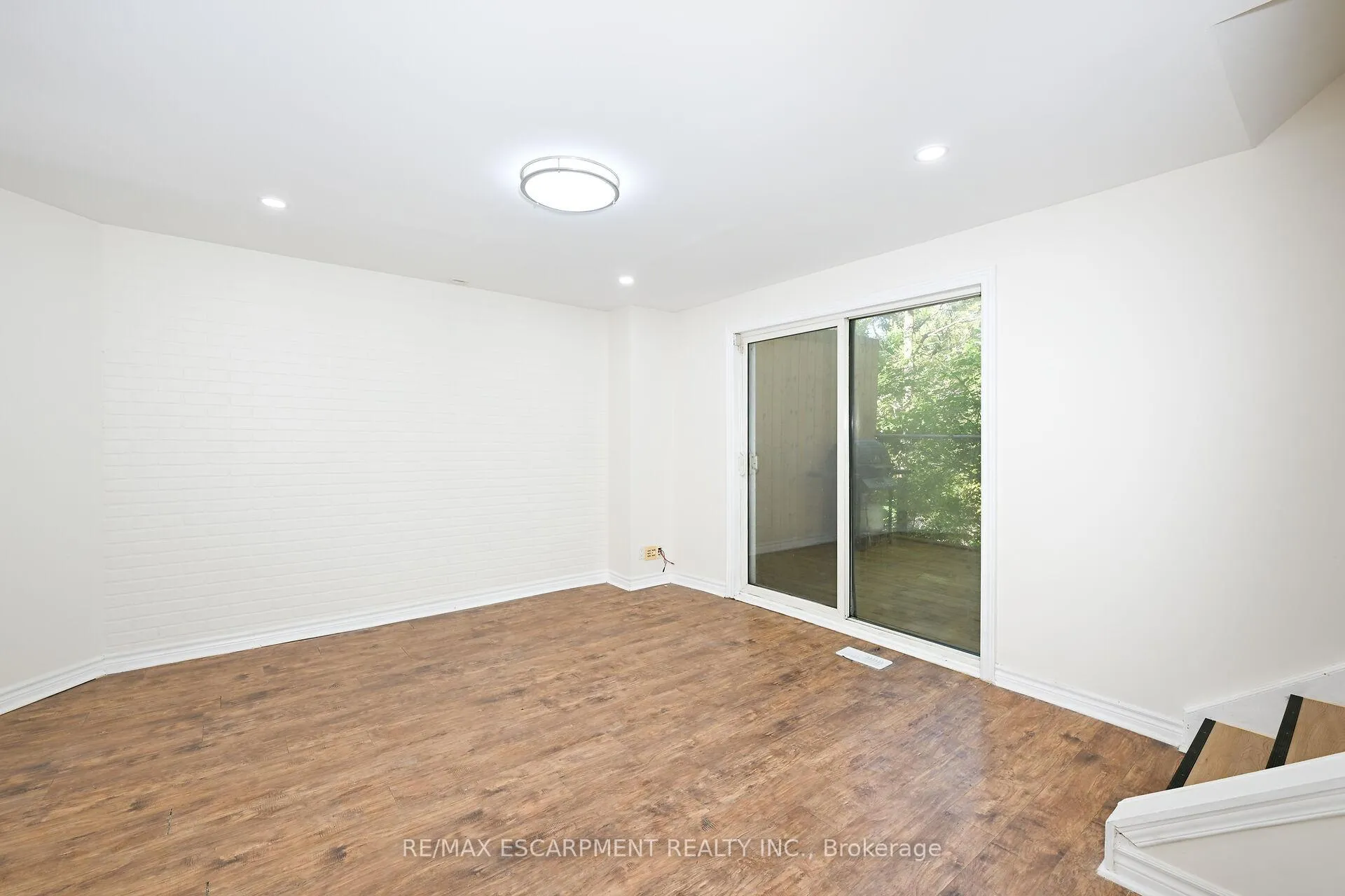 Photo 13 of 278 Hunter Street W, Hamilton, Kirkendall — HOMEH