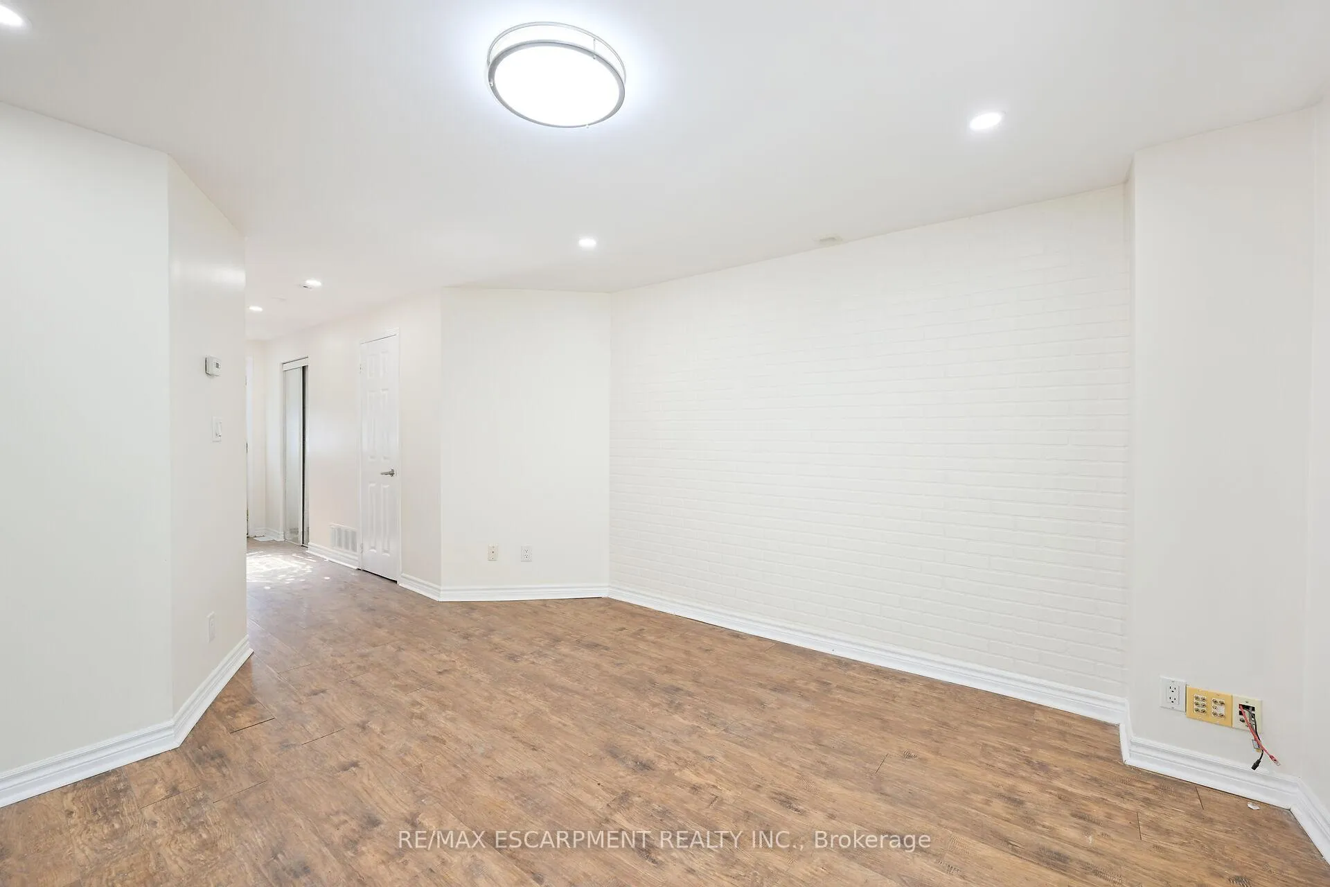 Photo 21 of 278 Hunter Street W, Hamilton, Kirkendall — HOMEH