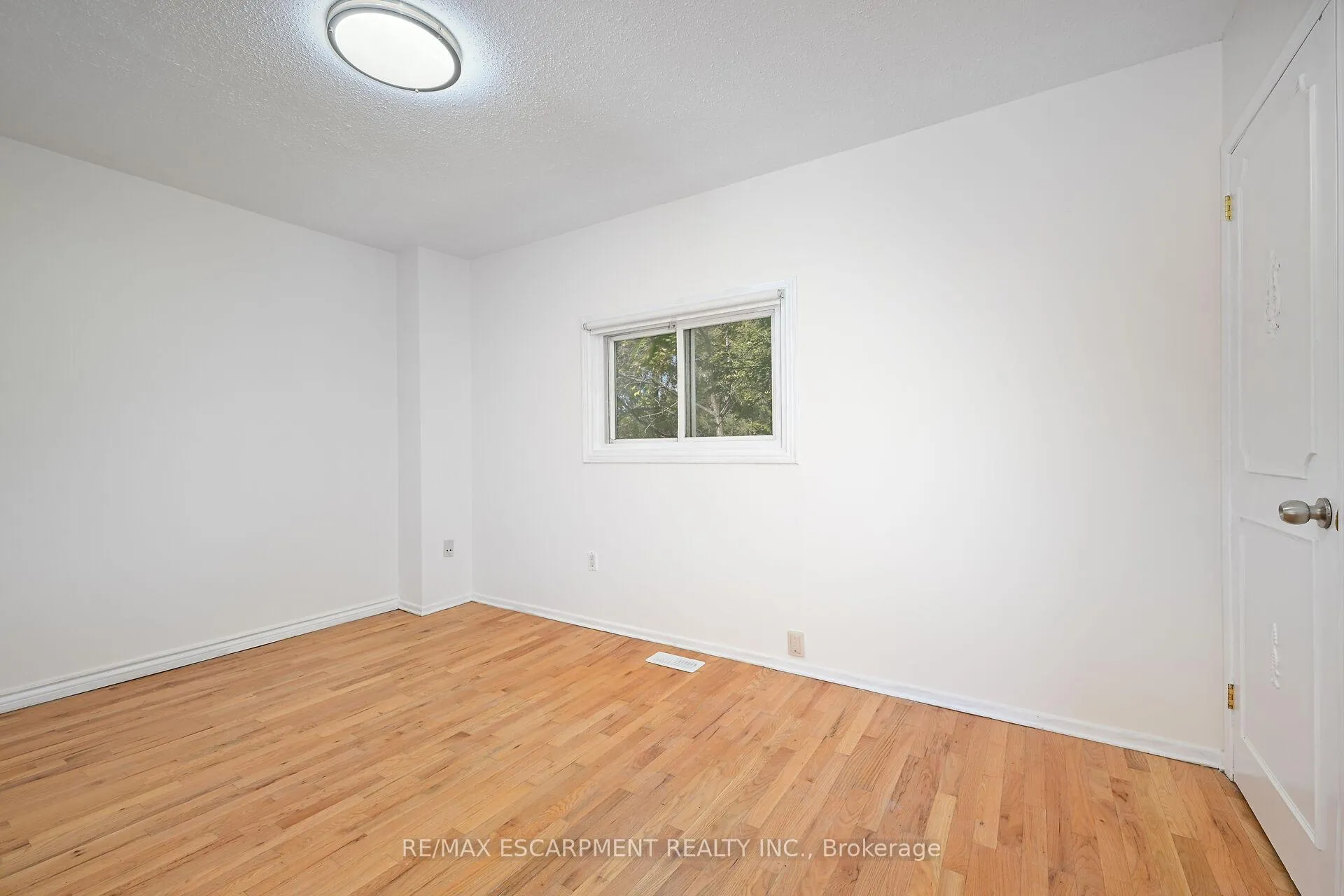 Photo 24 of 278 Hunter Street W, Hamilton, Kirkendall — HOMEH